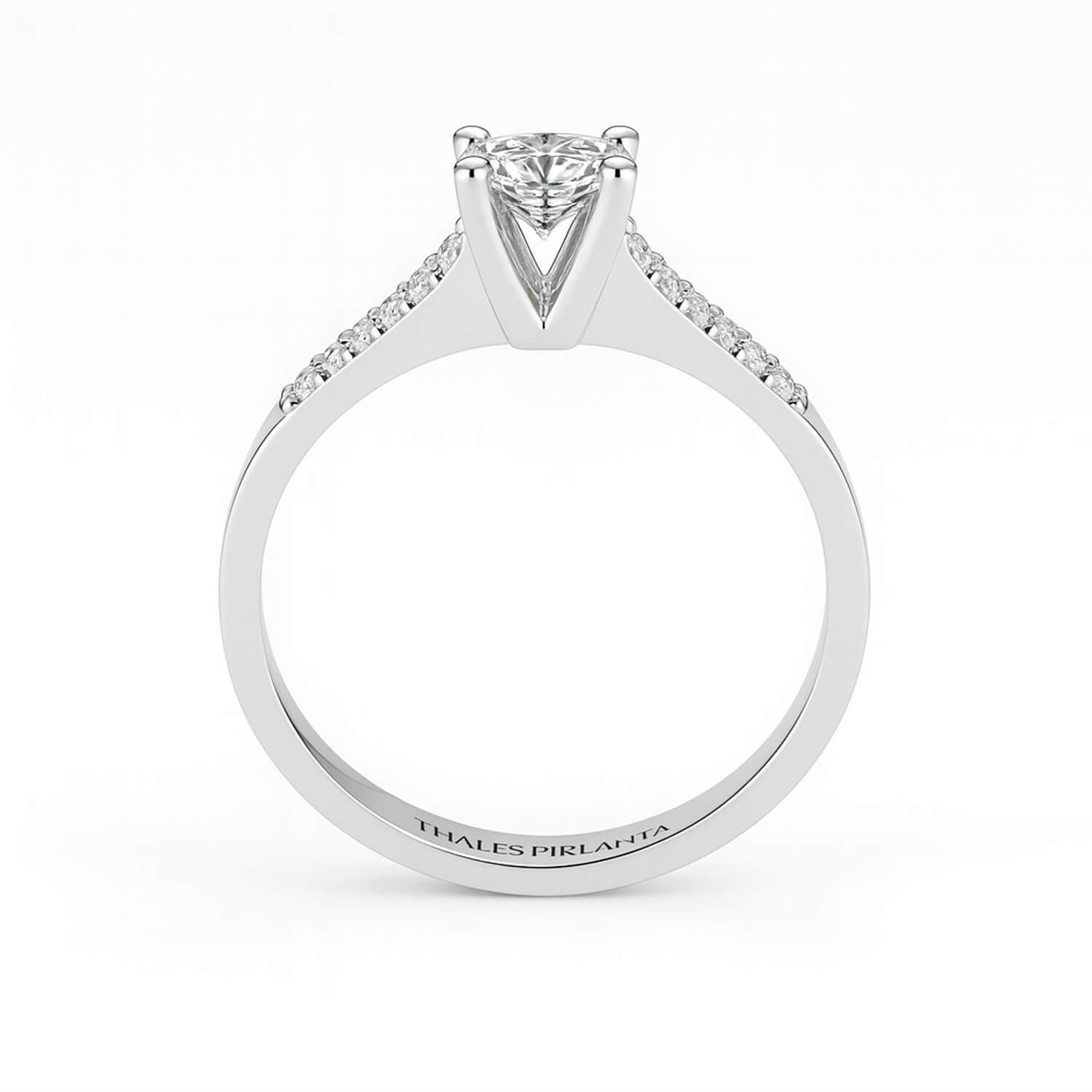 0.55 Karat HRD Sertifikalı Tektaş Pırlanta Yüzük