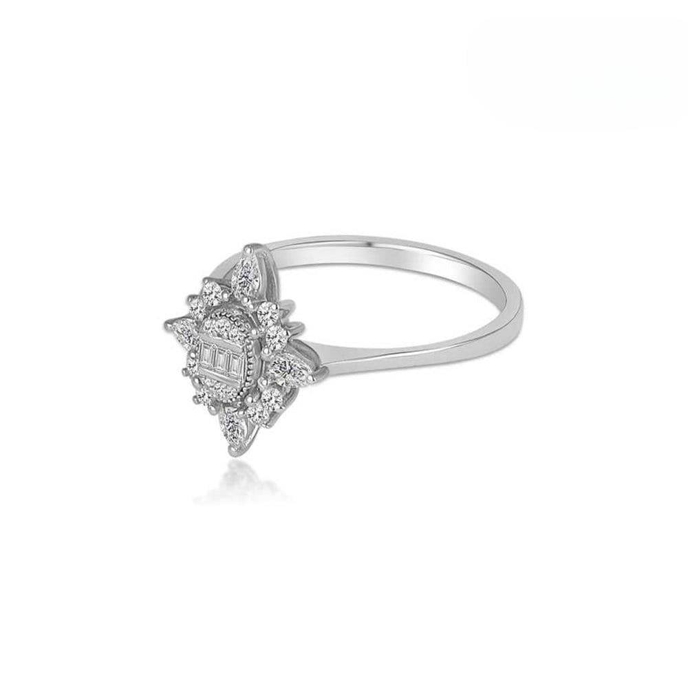 Damla Pırlantalı Baget Yüzük 0,37 Karat