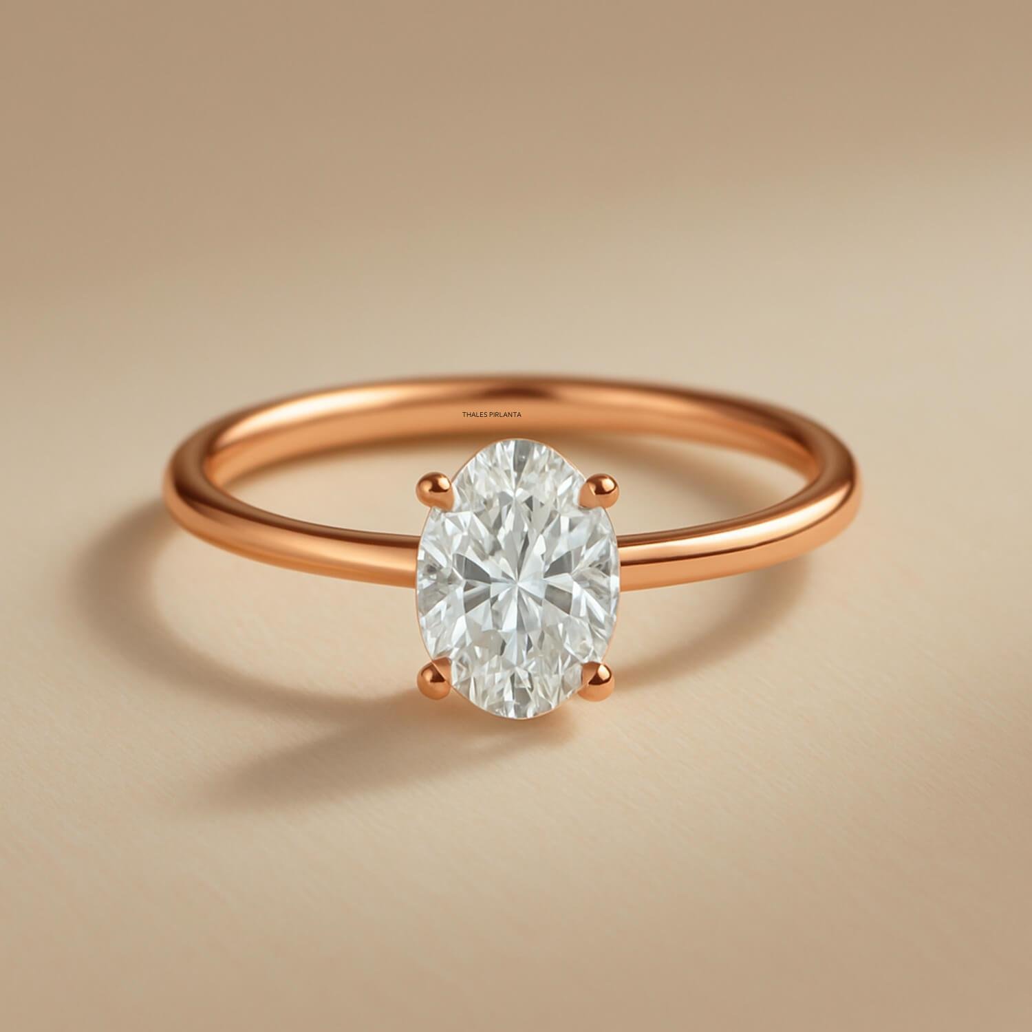 Oval Pırlanta Yüzük