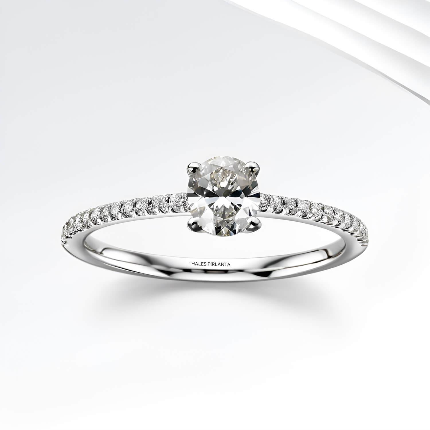 Pırlanta Oval Yüzük