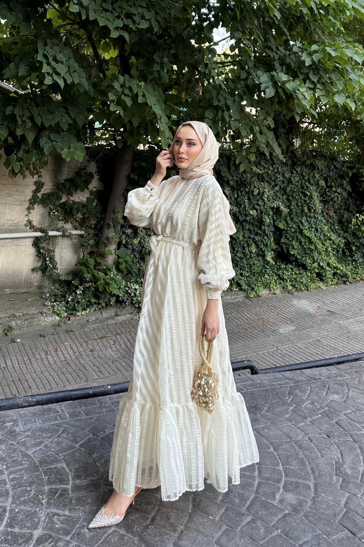 Çizgili Organze Elbise KREM