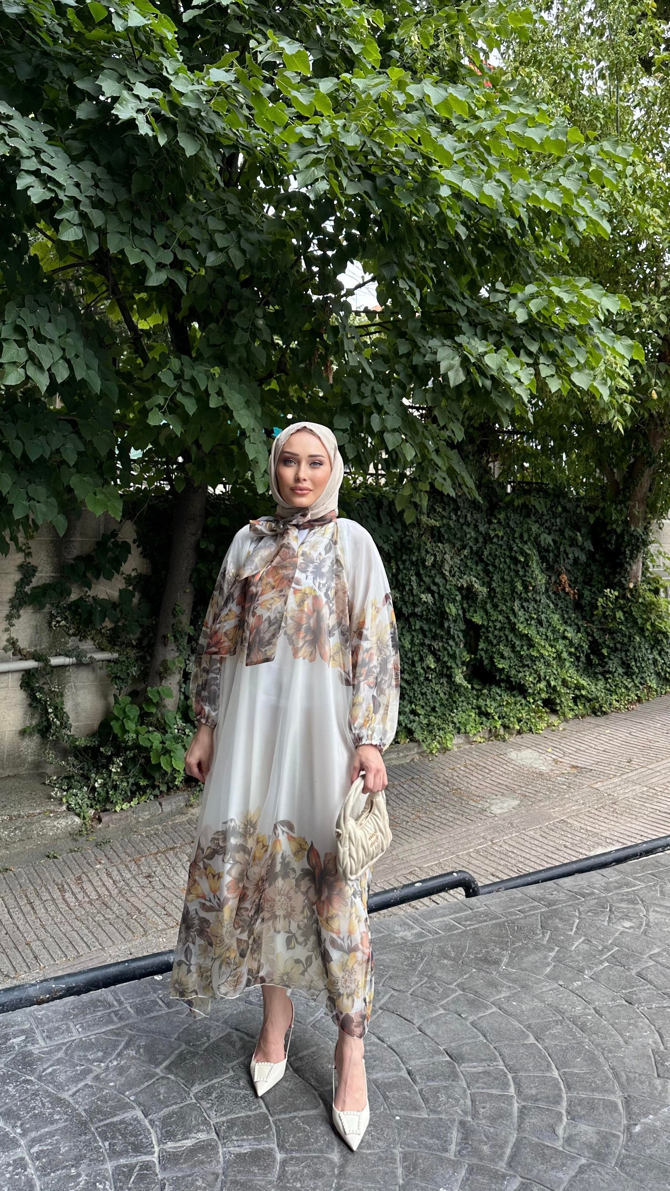 Organze Çiçek Detay Elbise BEYAZ