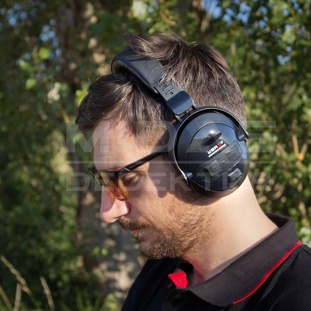 DEUS 2 - 24x13cm HF2 Başlıklı , Ana Kontrol Üniteli Dedektör