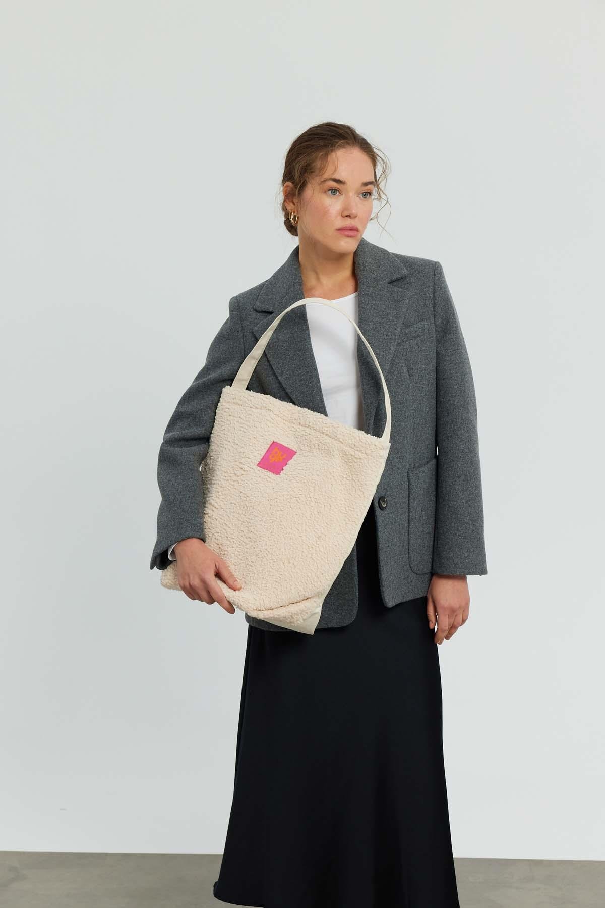 Huge Basket Bag Teddy Ecru