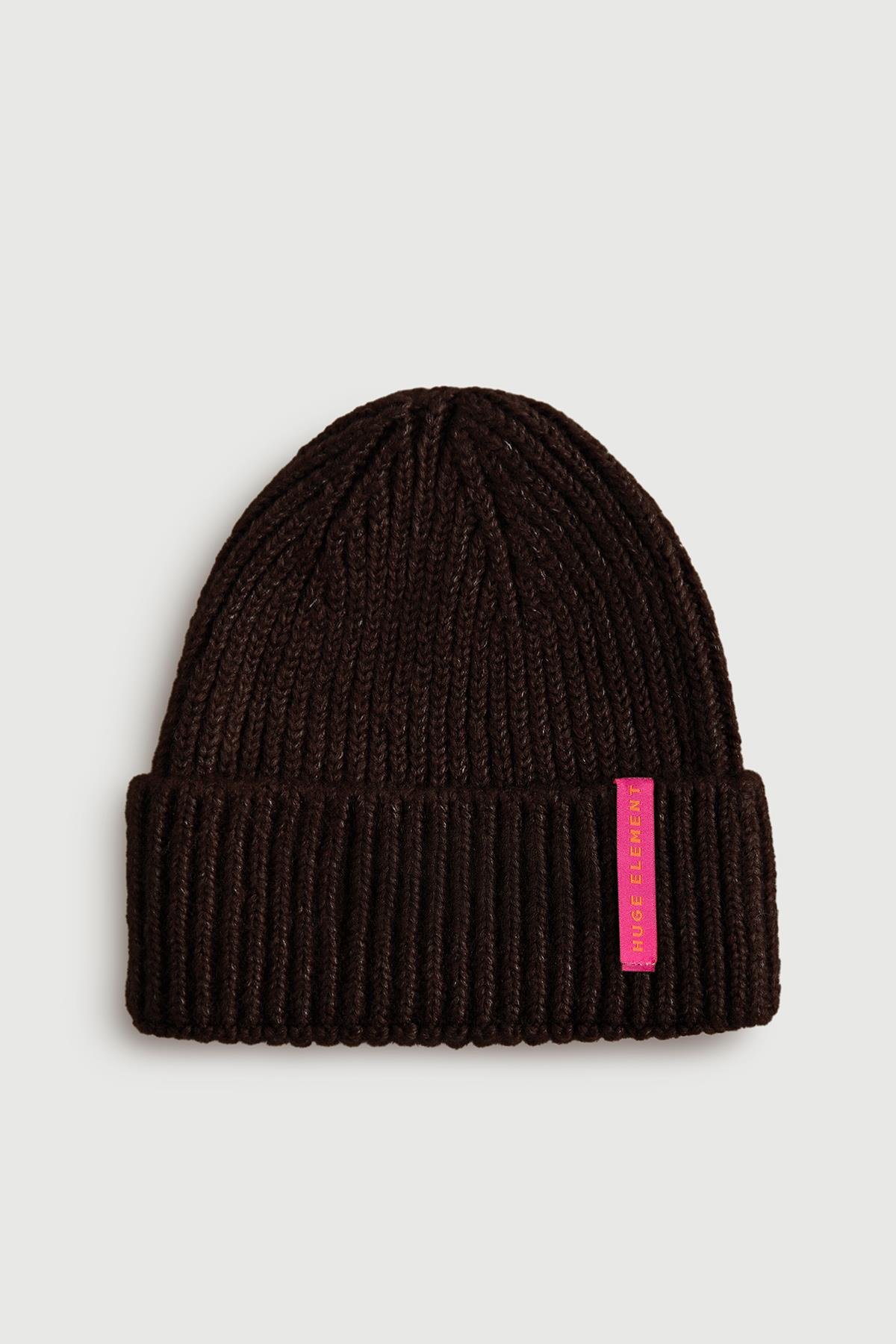 Huge Beanie Small Tag Dark Brown