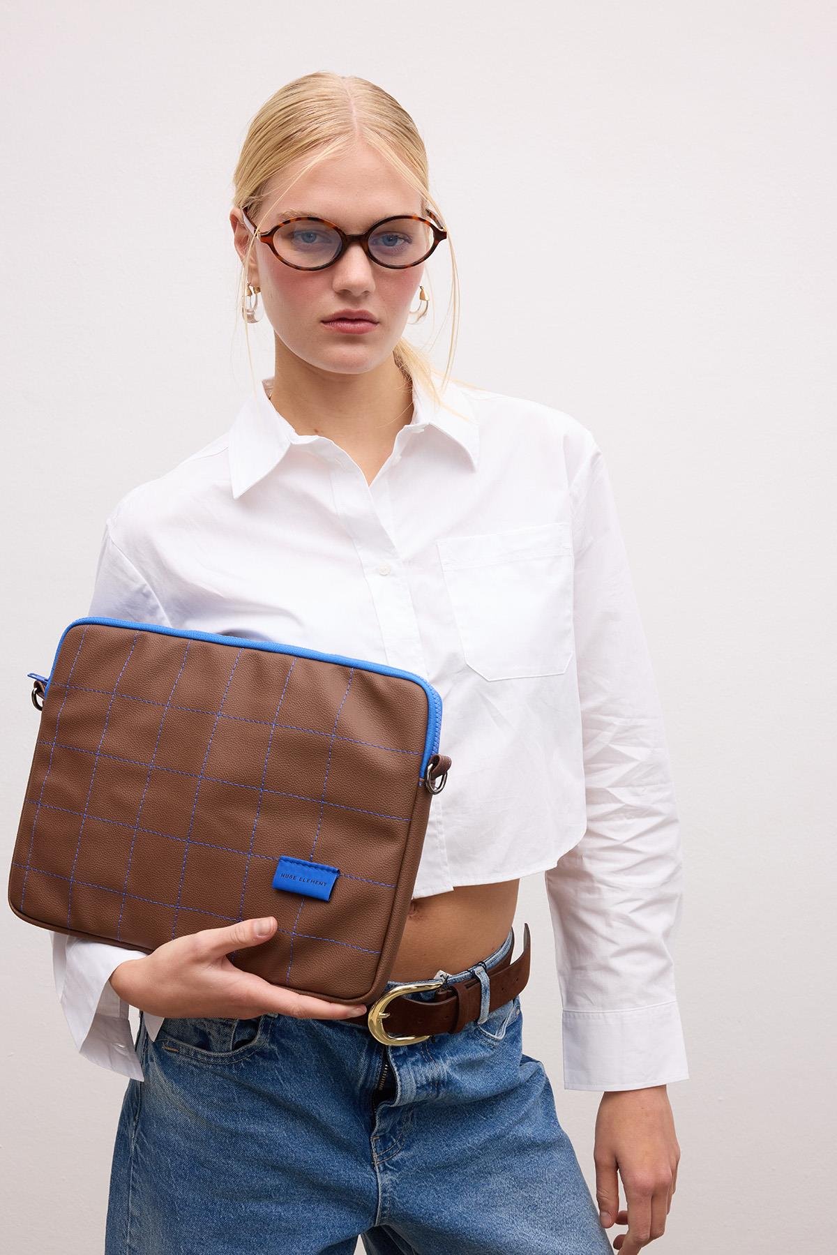 Huge Cuche Notebook Case Brown