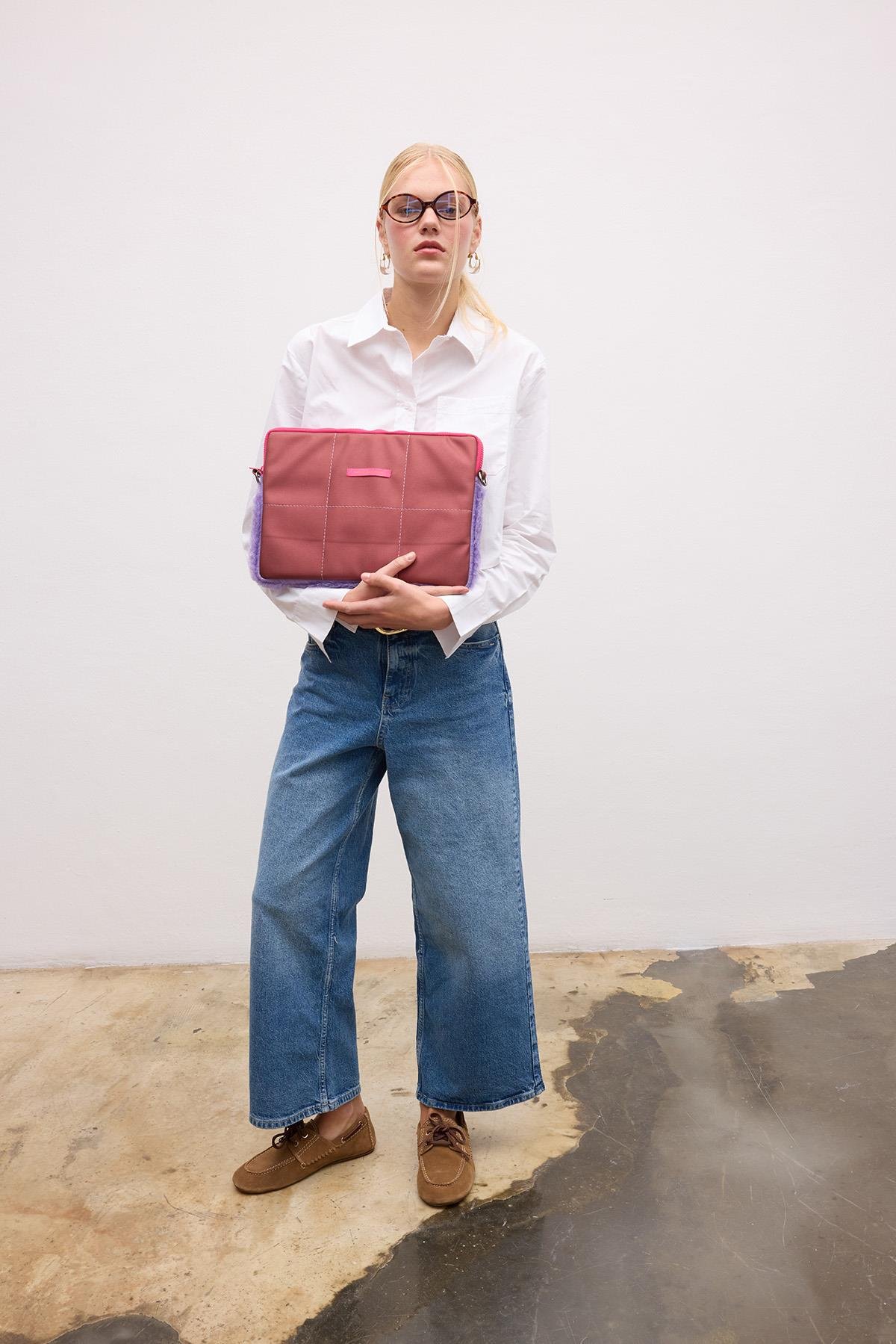 Huge Cuida Notebook Case Claret Red