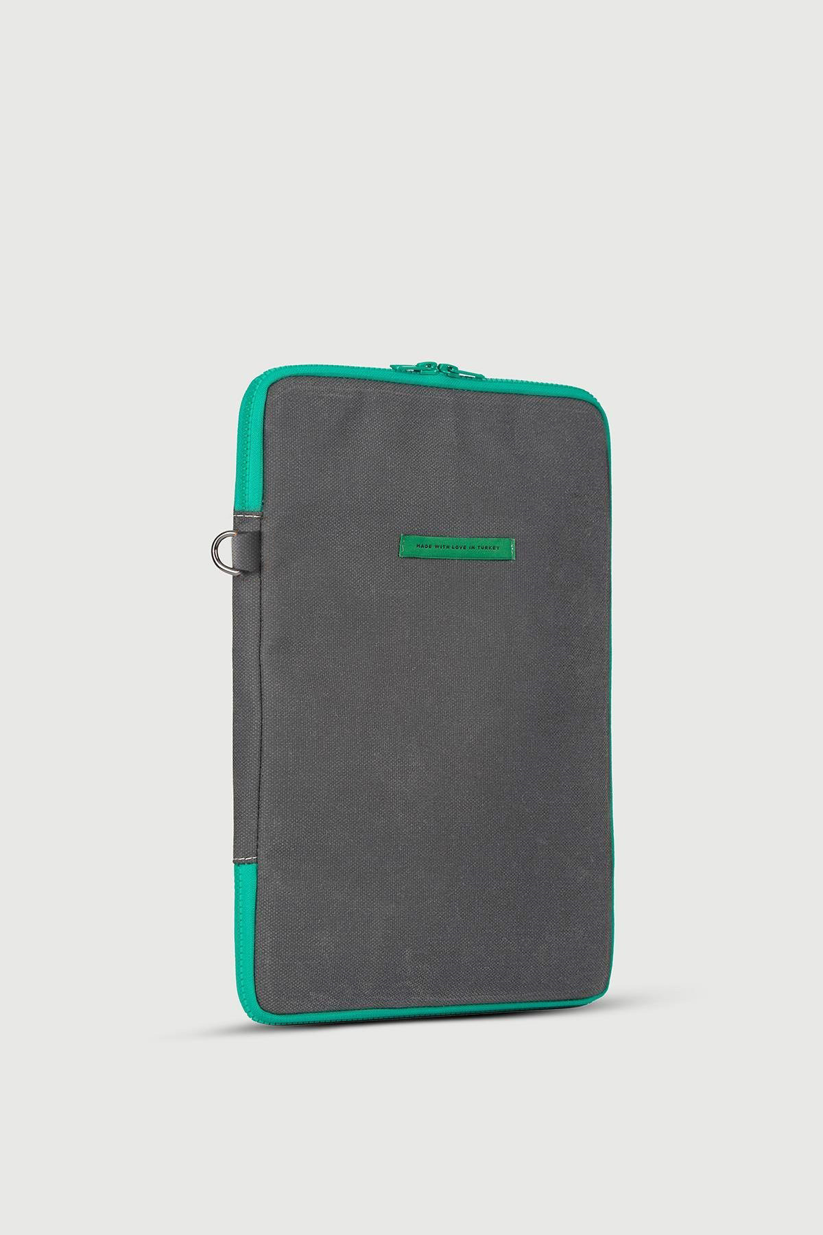 Huge Loppe Case Anthracite