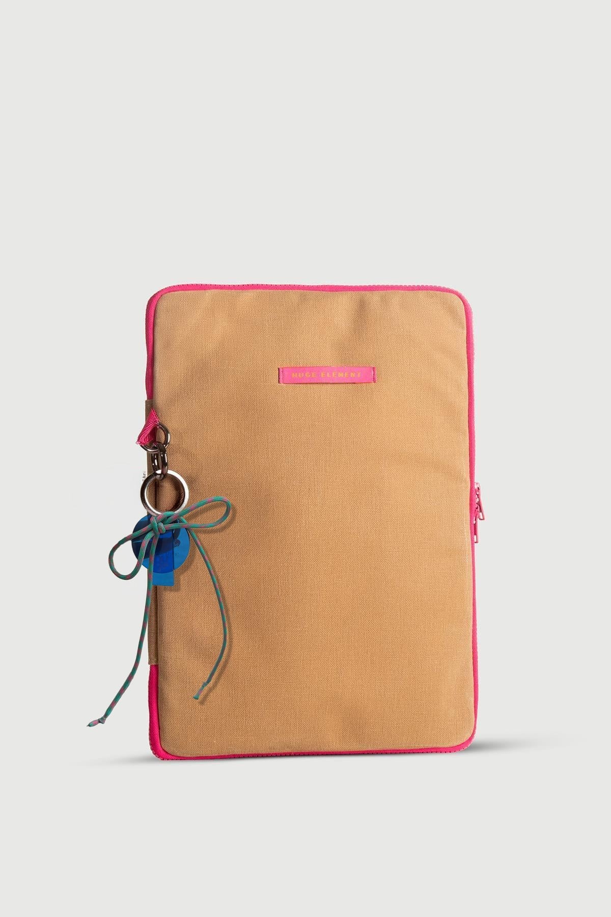 Huge Loppe Case Beige