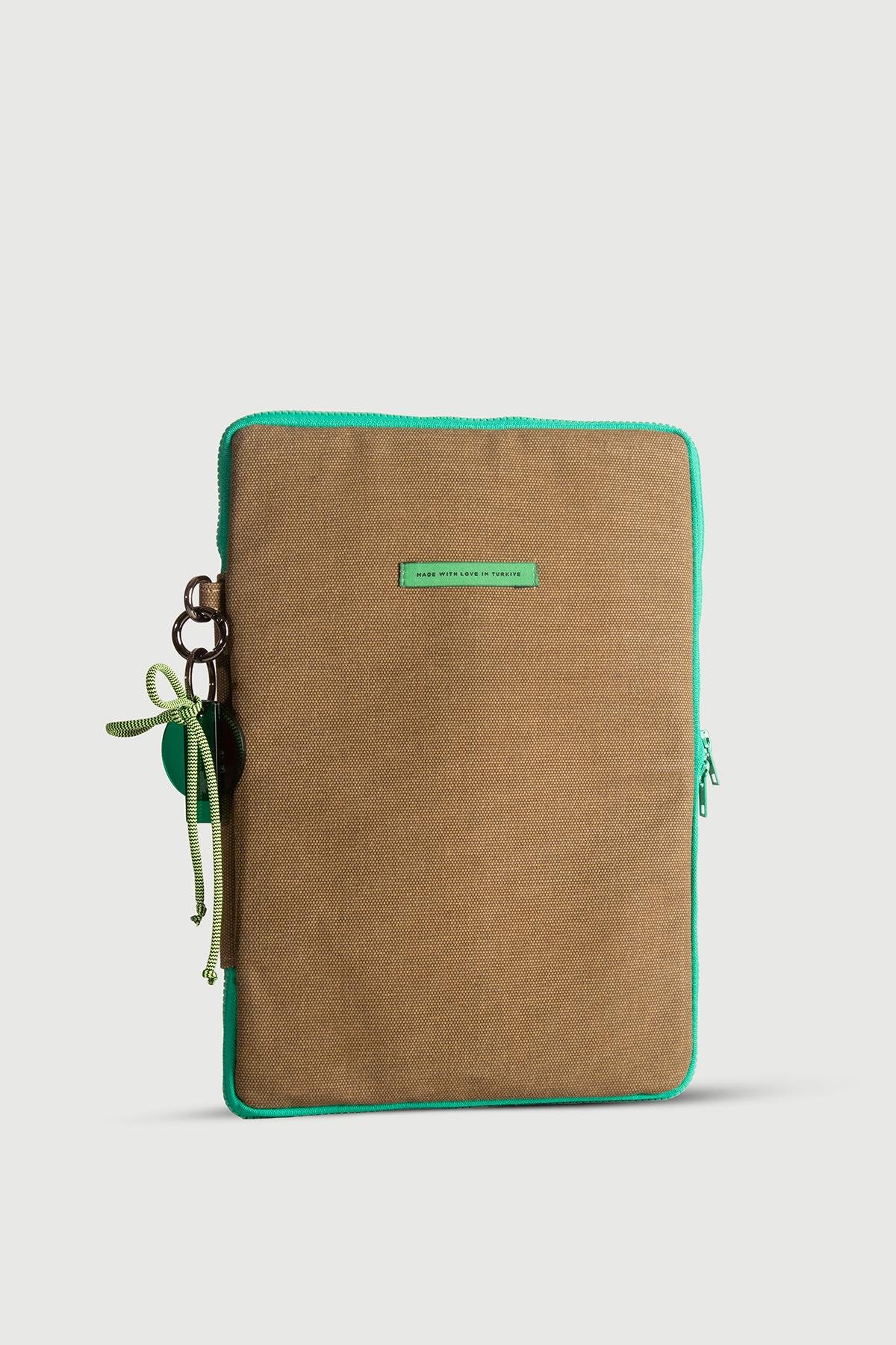 Huge Loppe Case Brown