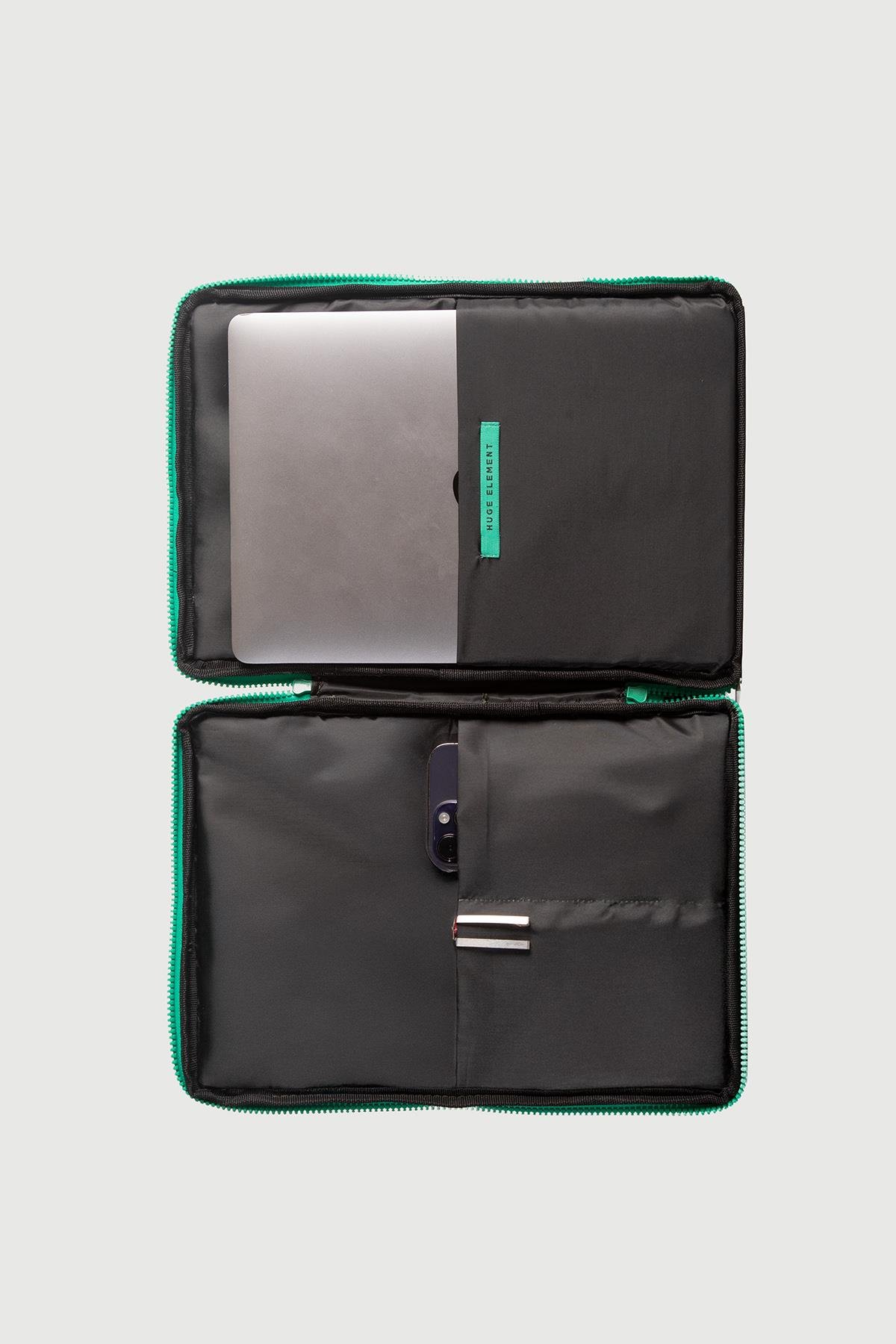 Huge Loppe Case Khaki