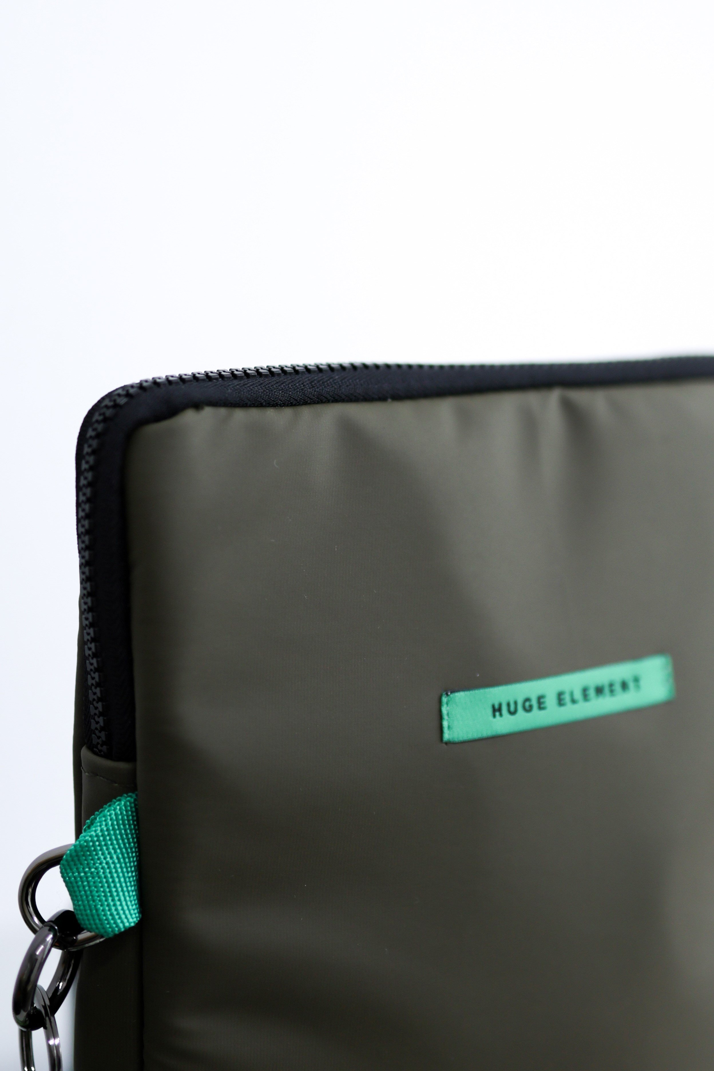 Huge Loppe Case Khaki Waterproof