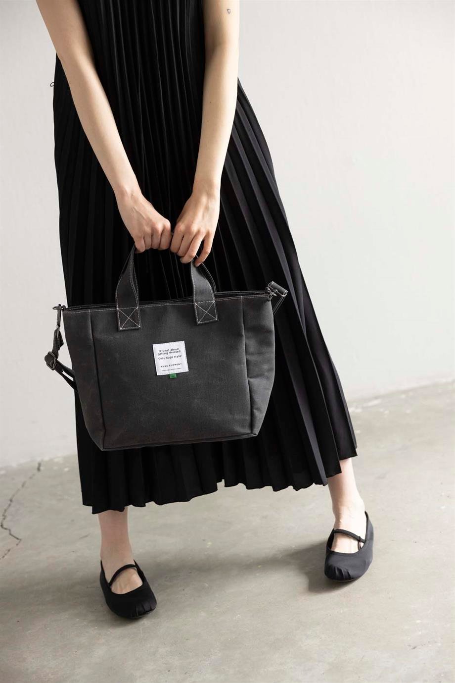 Huge Medium Bag Black