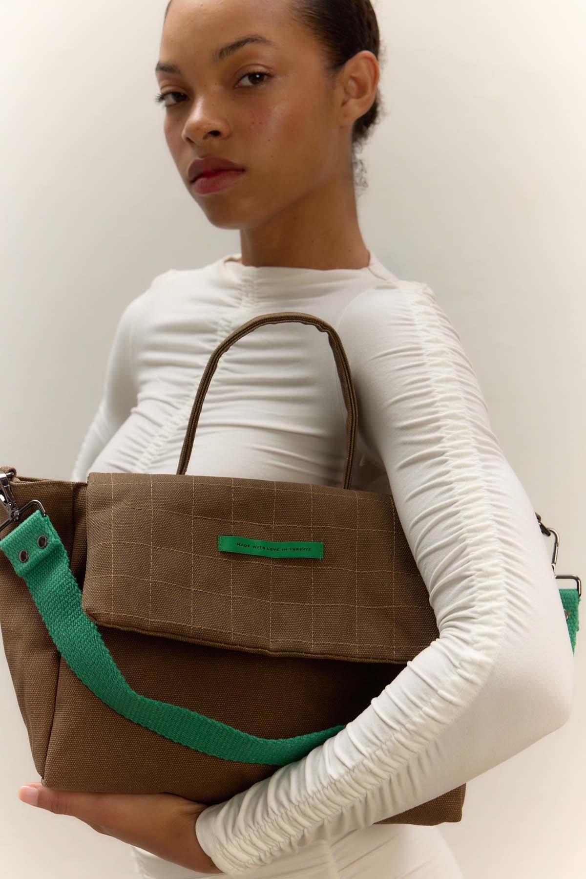 Huge Natt Bag Brown