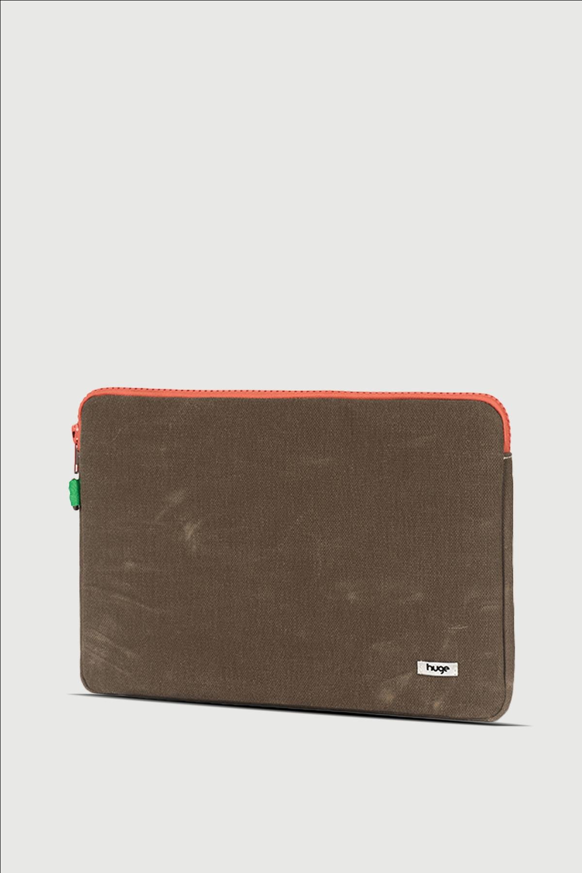 Huge Notebook Case Brown 13