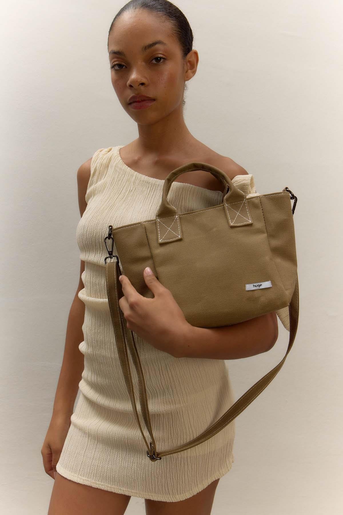 Huge Small Bag Beige