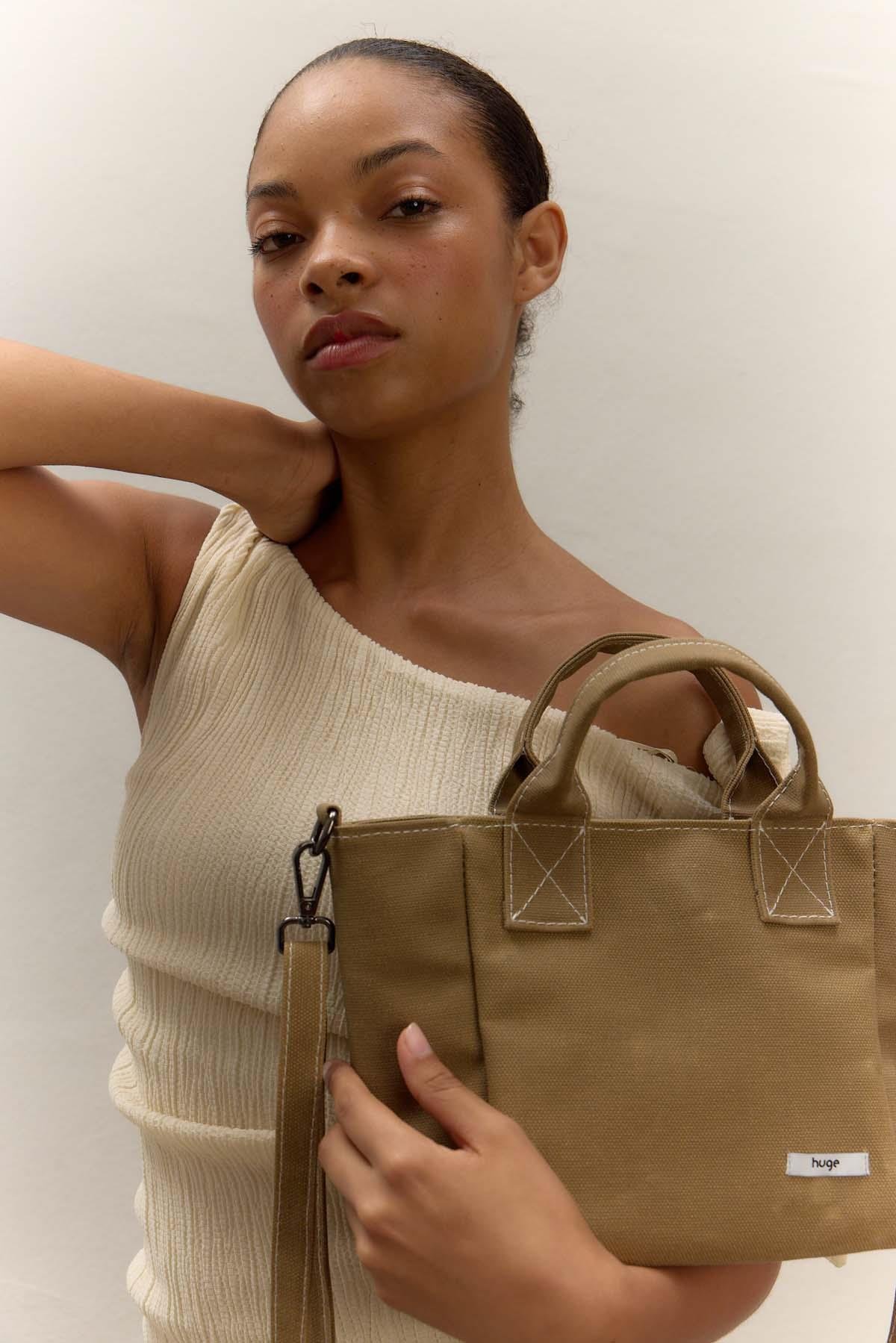 Huge Small Bag Beige