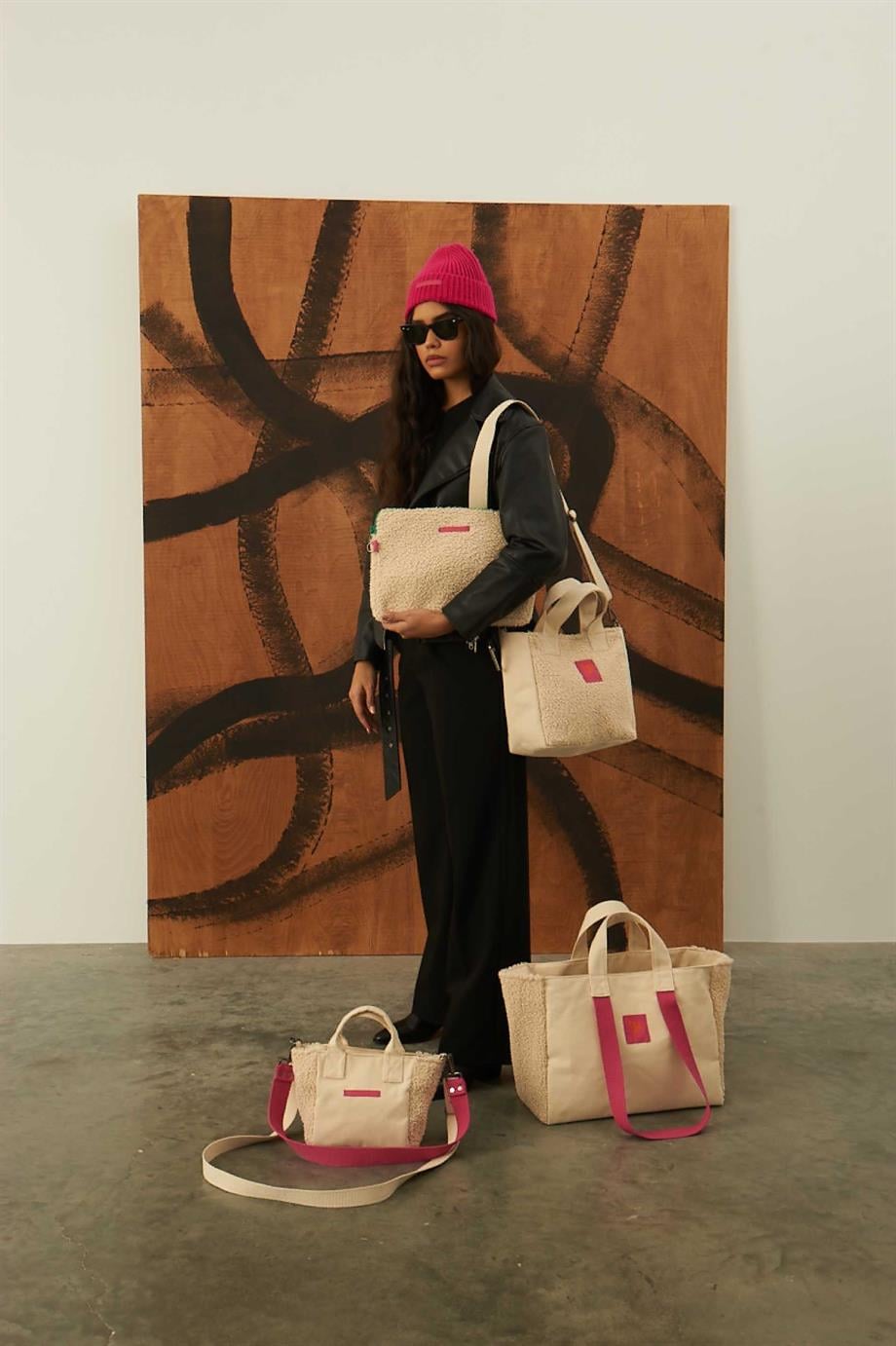 Huge Teddy Small Bag Ecru