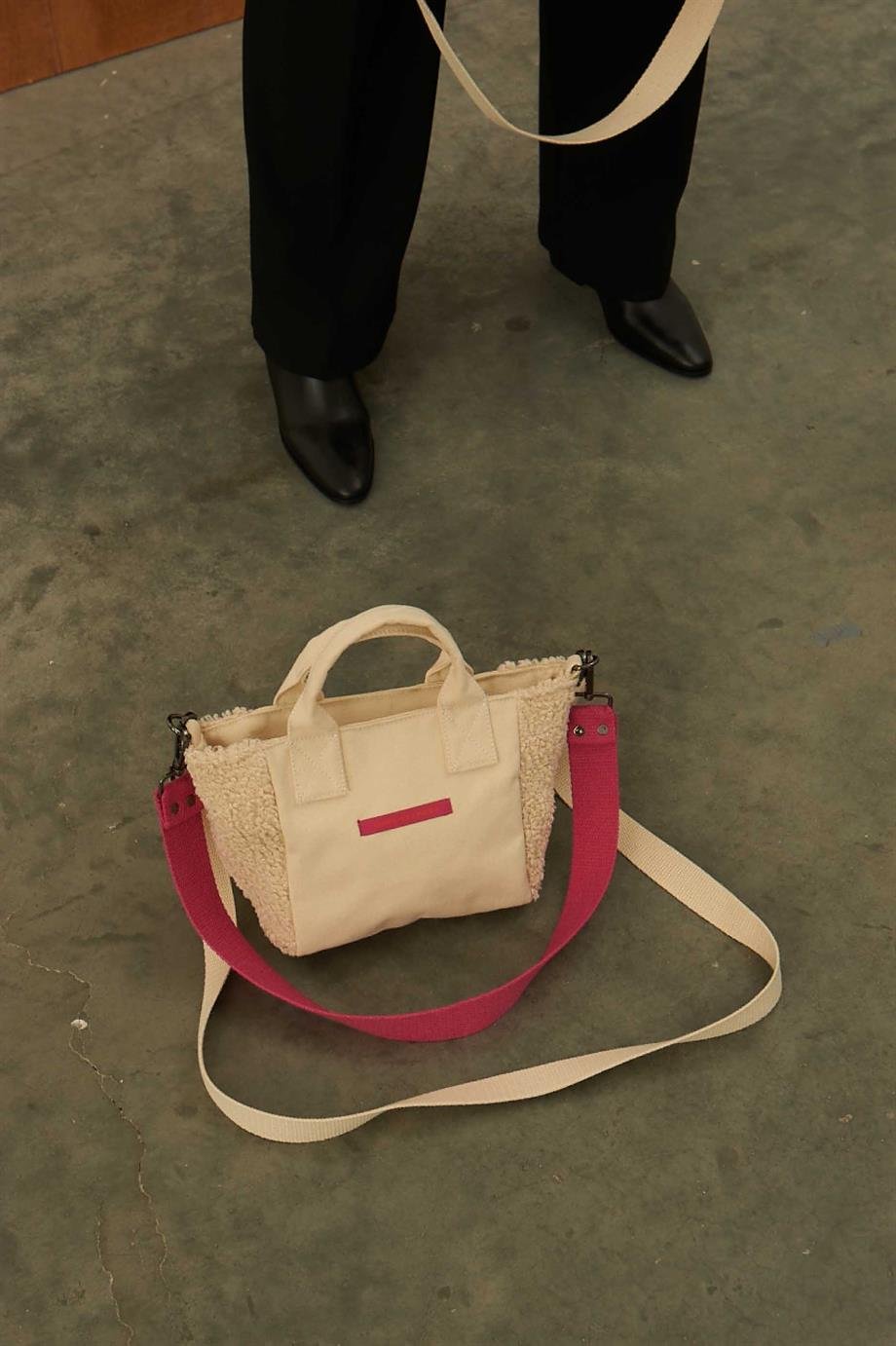 Huge Teddy Small Bag Ecru