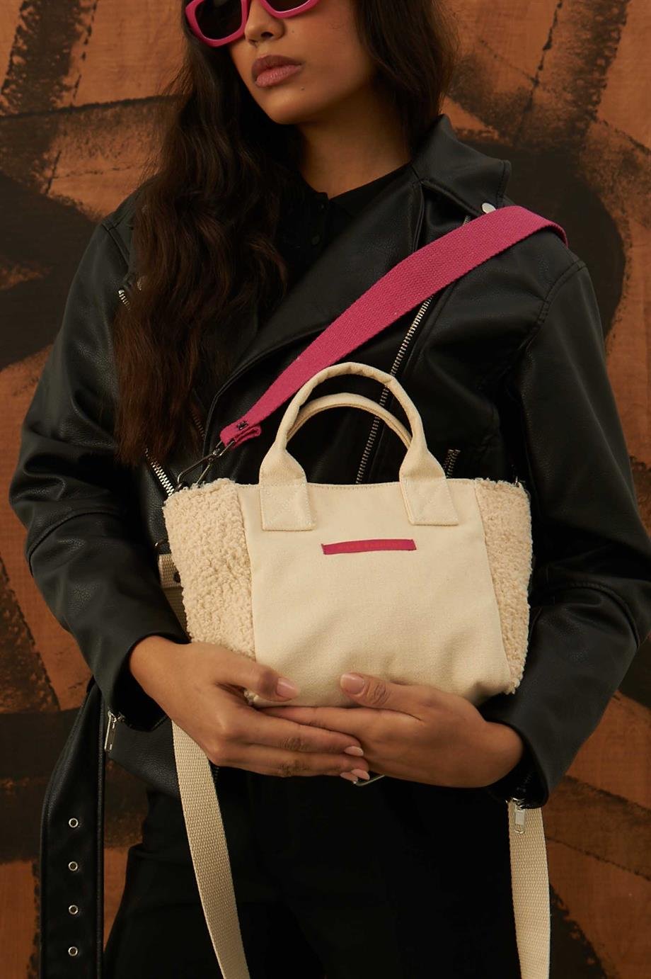 Huge Teddy Small Bag Ecru