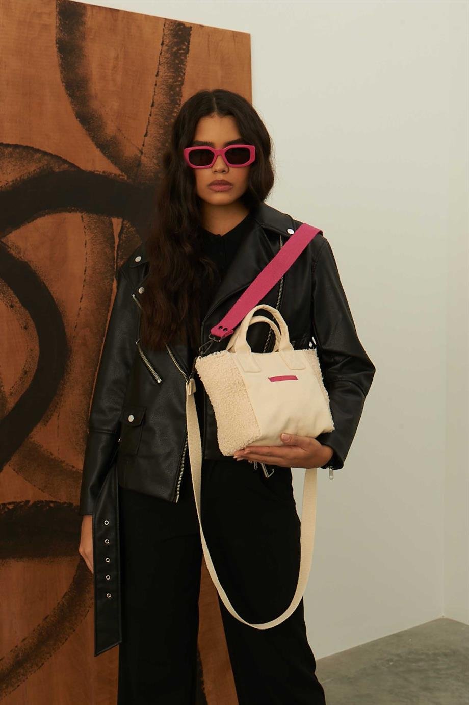Huge Teddy Small Bag Ecru
