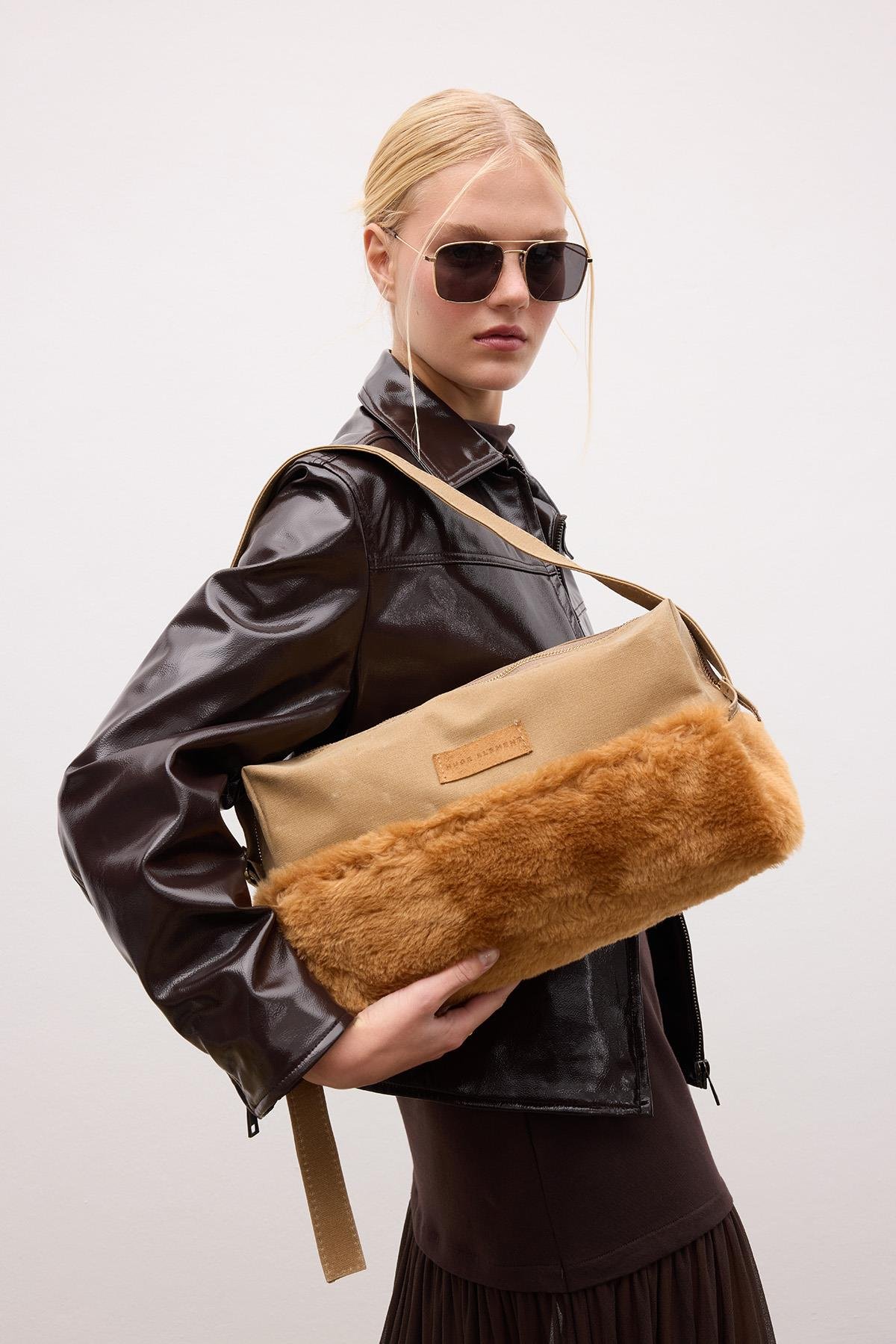 Huge Uppta Bag Beige