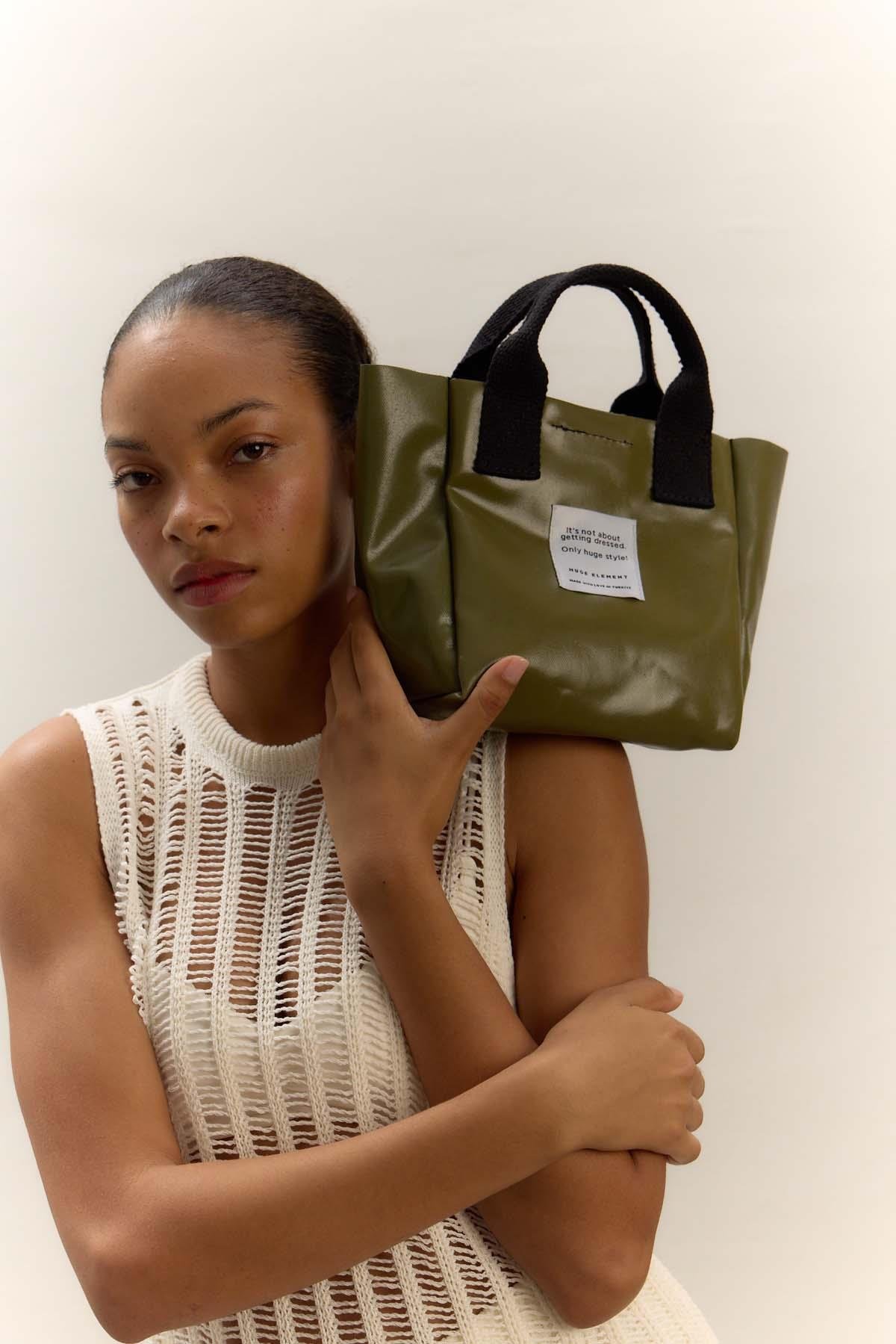 Huge Varde Medium Bag Green