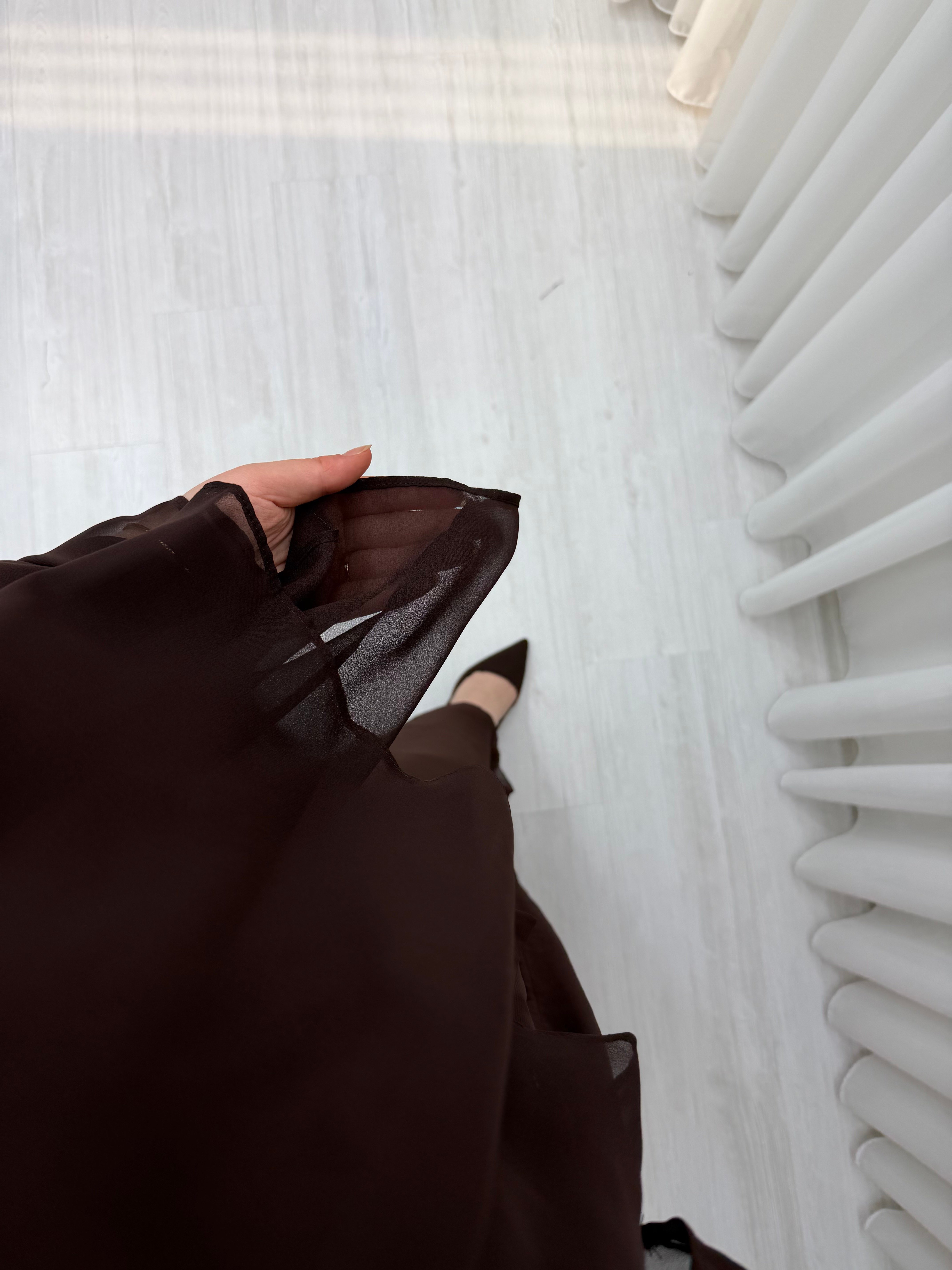 Qup Hümay Çıtçıtlı Şal Detay Abaya Kahverengi 10063 