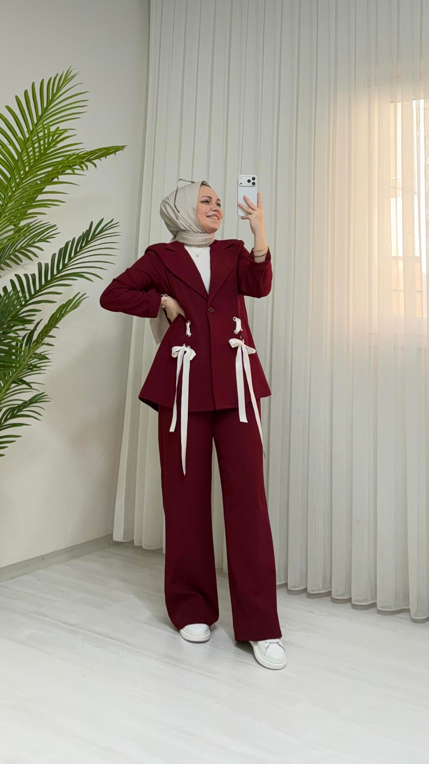 Poli Kurdale Detaylı Ceketli Takım Bordo
