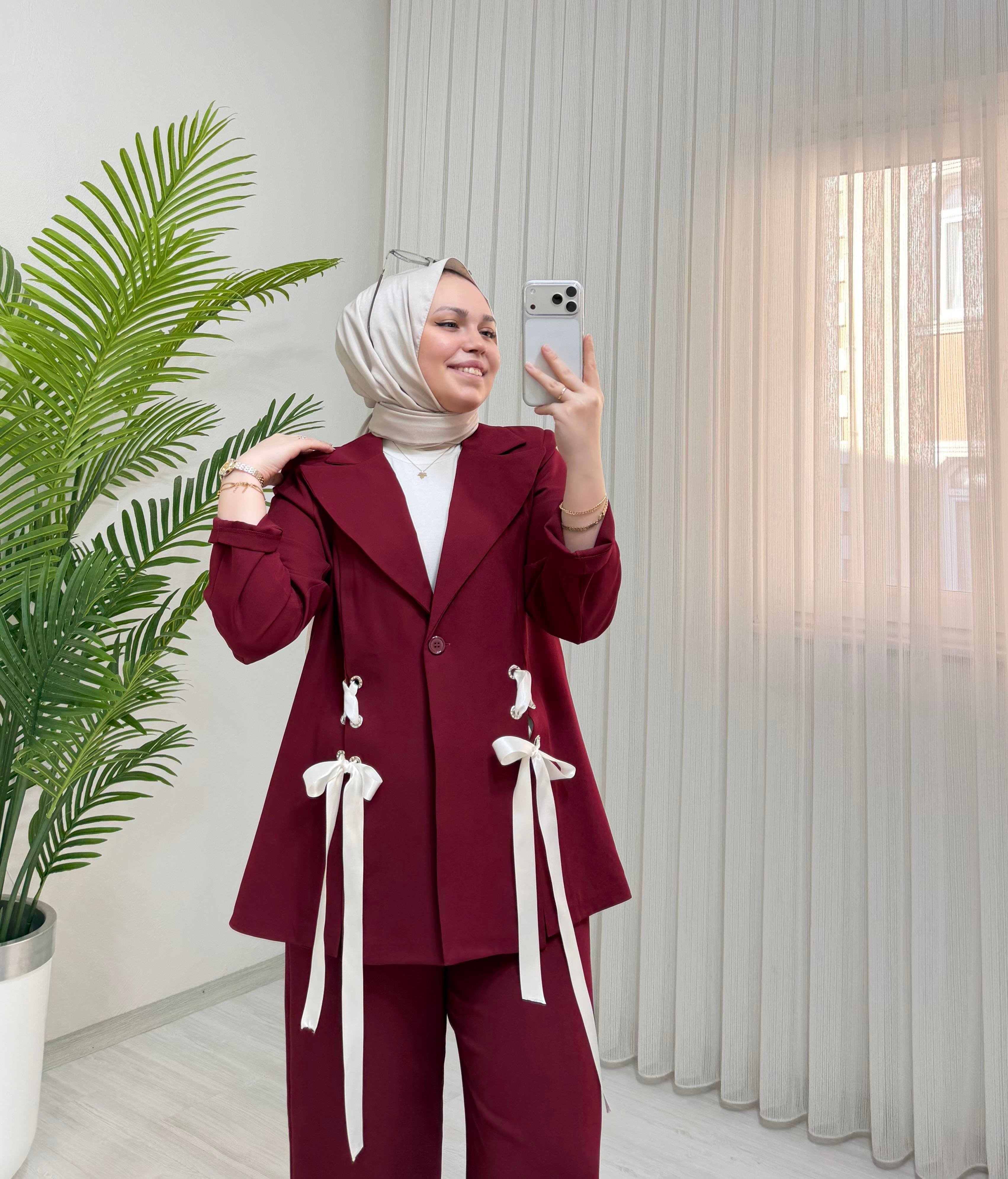 Poli Kurdale Detaylı Ceketli Takım Bordo