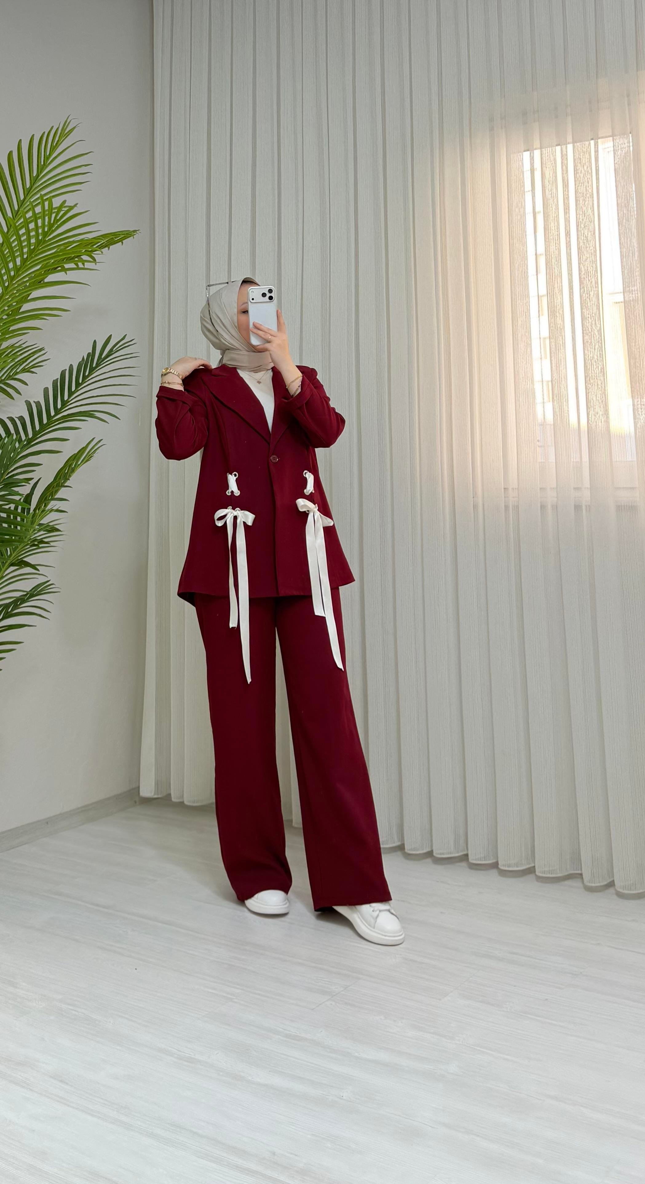Poli Kurdale Detaylı Ceketli Takım Bordo