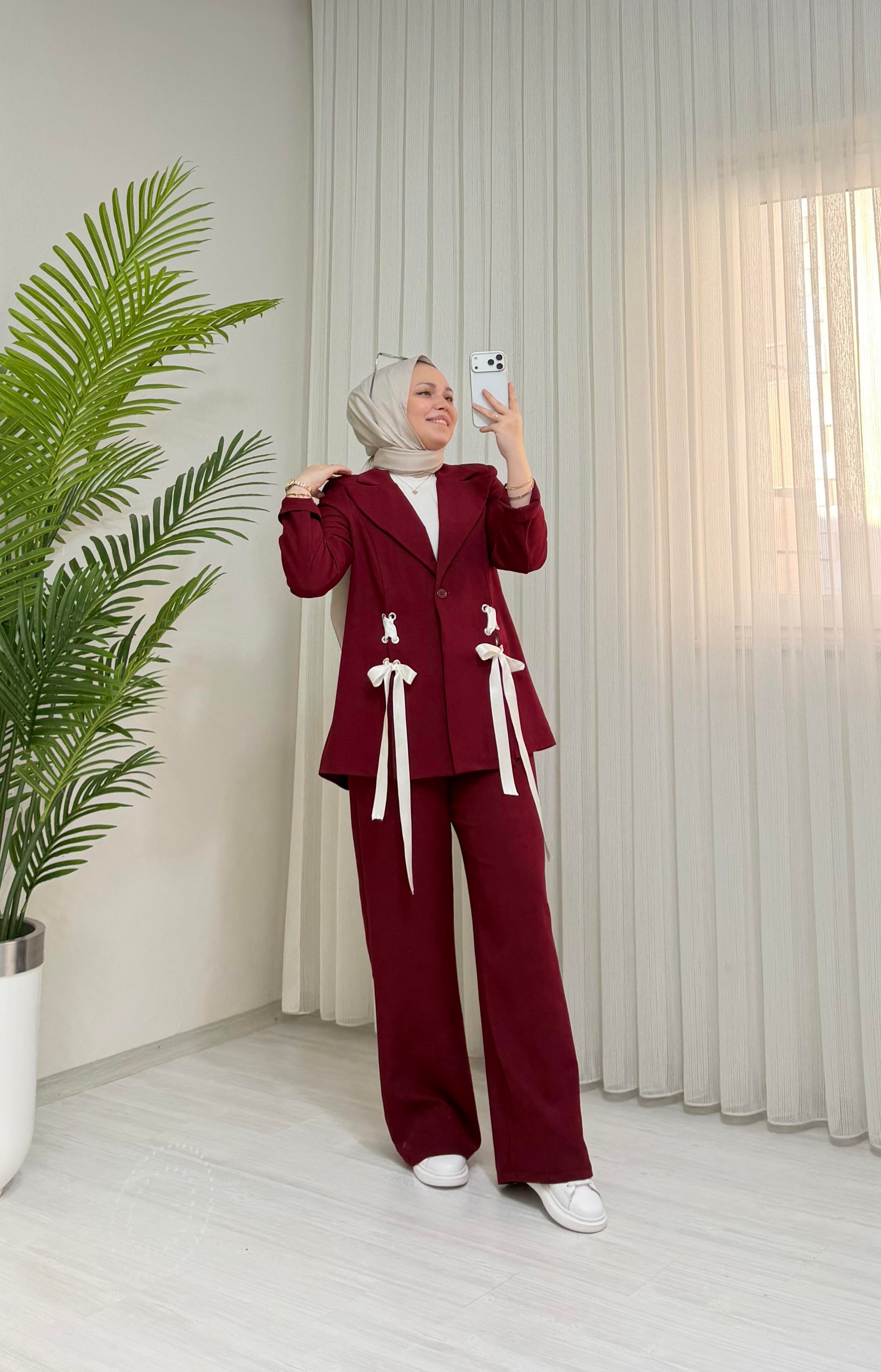 Poli Kurdale Detaylı Ceketli Takım Bordo