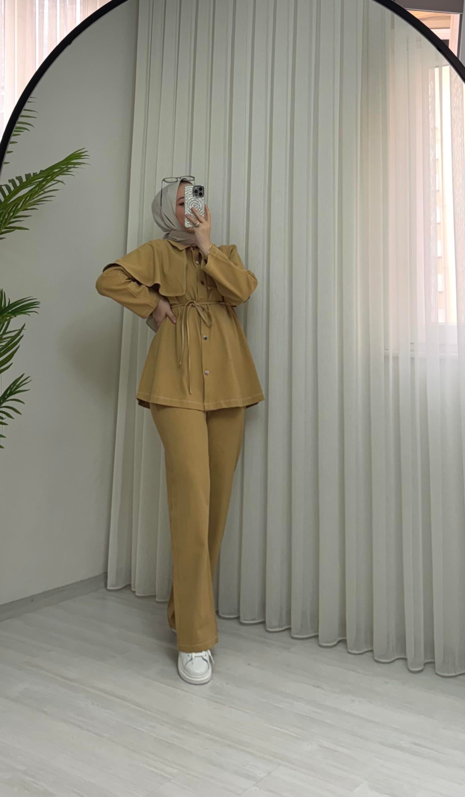 Poli Pelerin Detay Gabardin Kot Kumaş Takım Camel