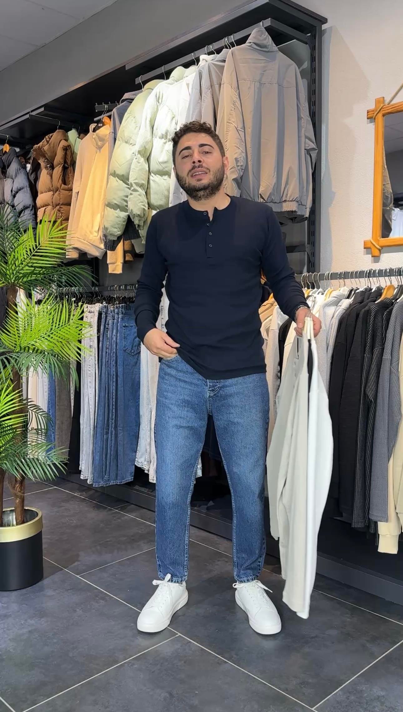 LACİVERT DÜĞMELİ SWEAT