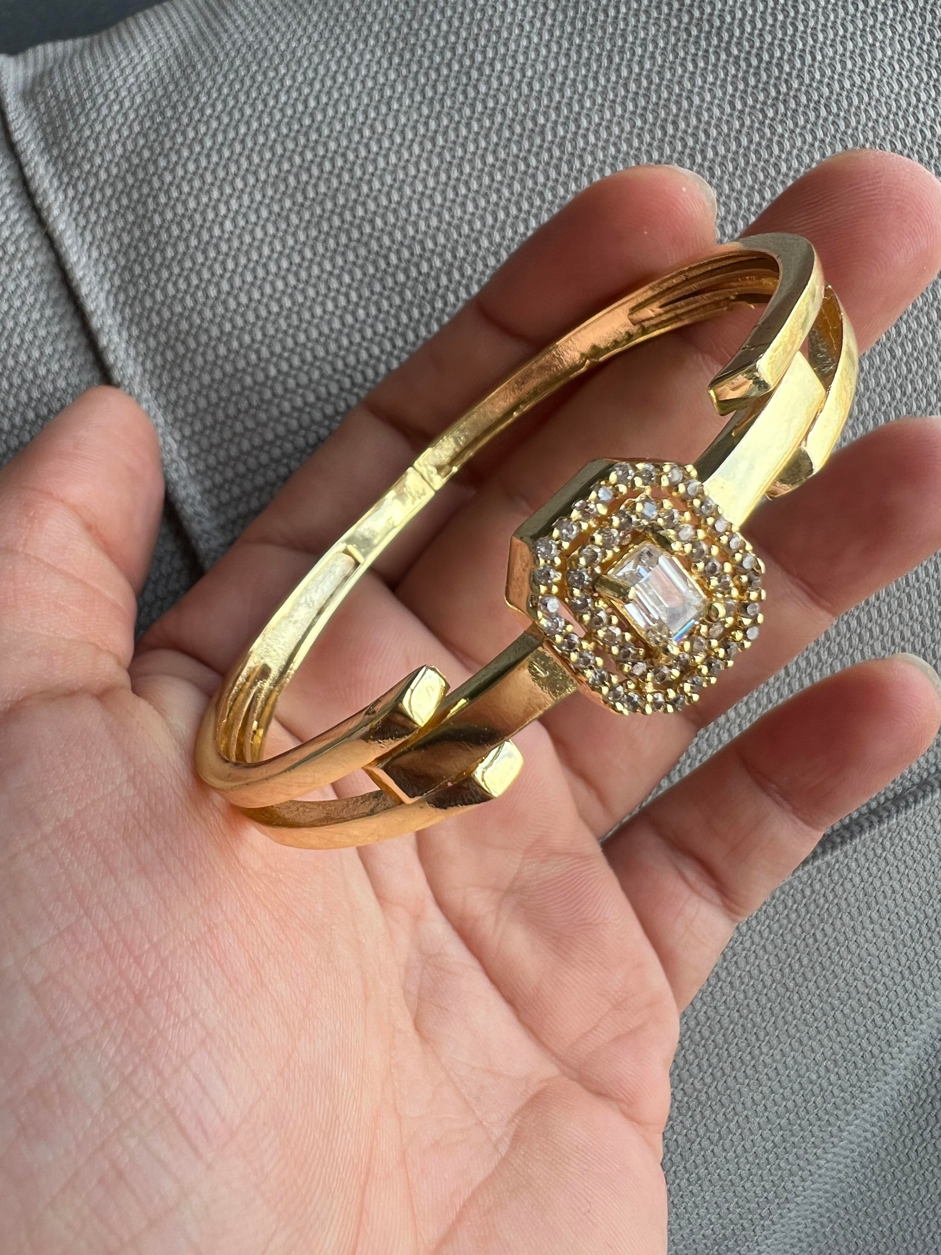 SON TEK KALAN KELEPÇE