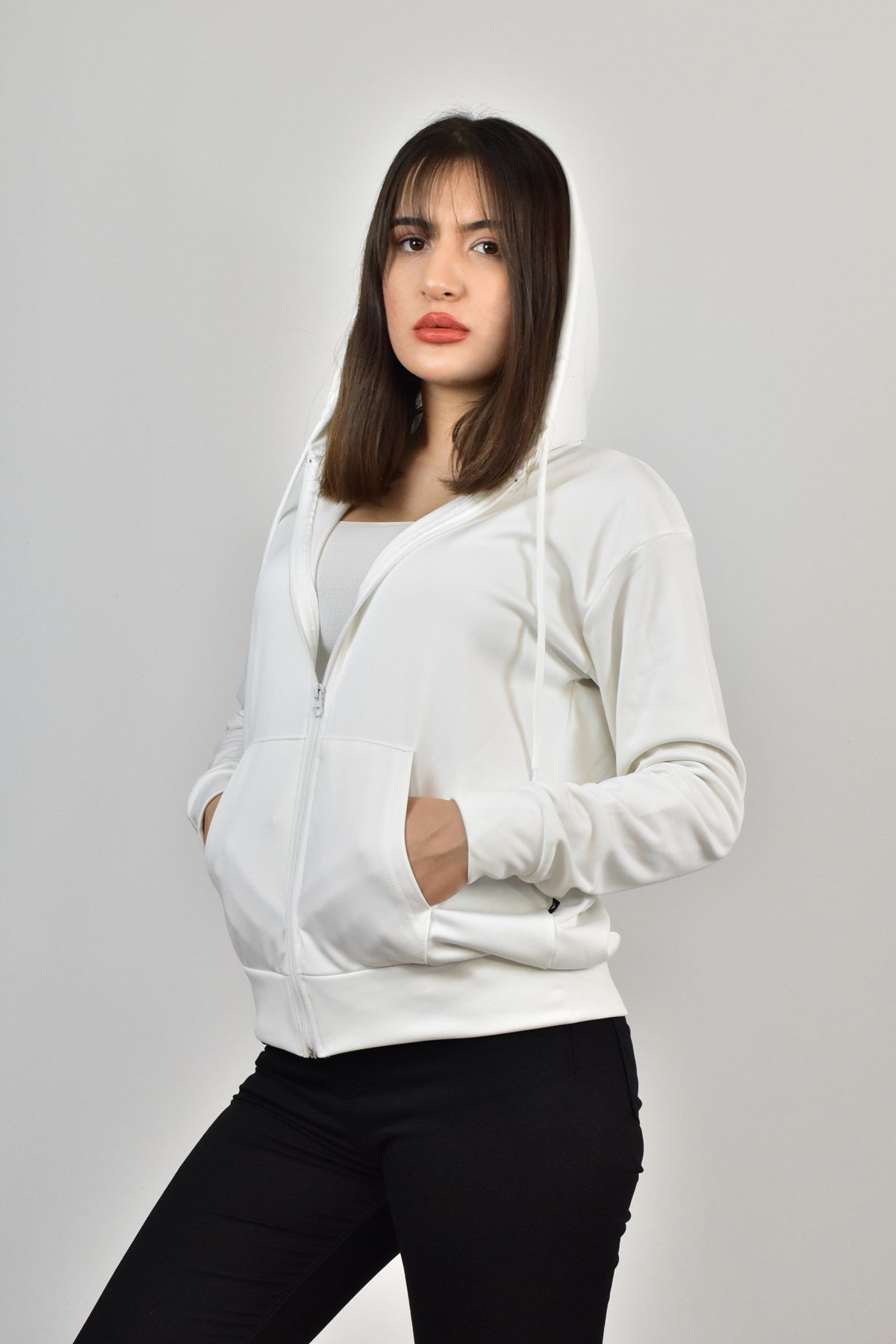 AKAT KAPŞONLU FERMUARLI SWEATSHİRT BEYAZ