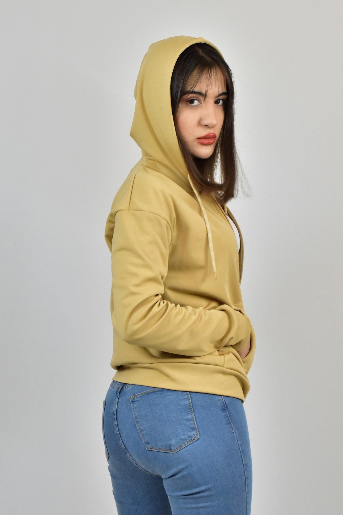 AKAT KAŞONLU FERMUARLI SWEATSHİRT EKRU