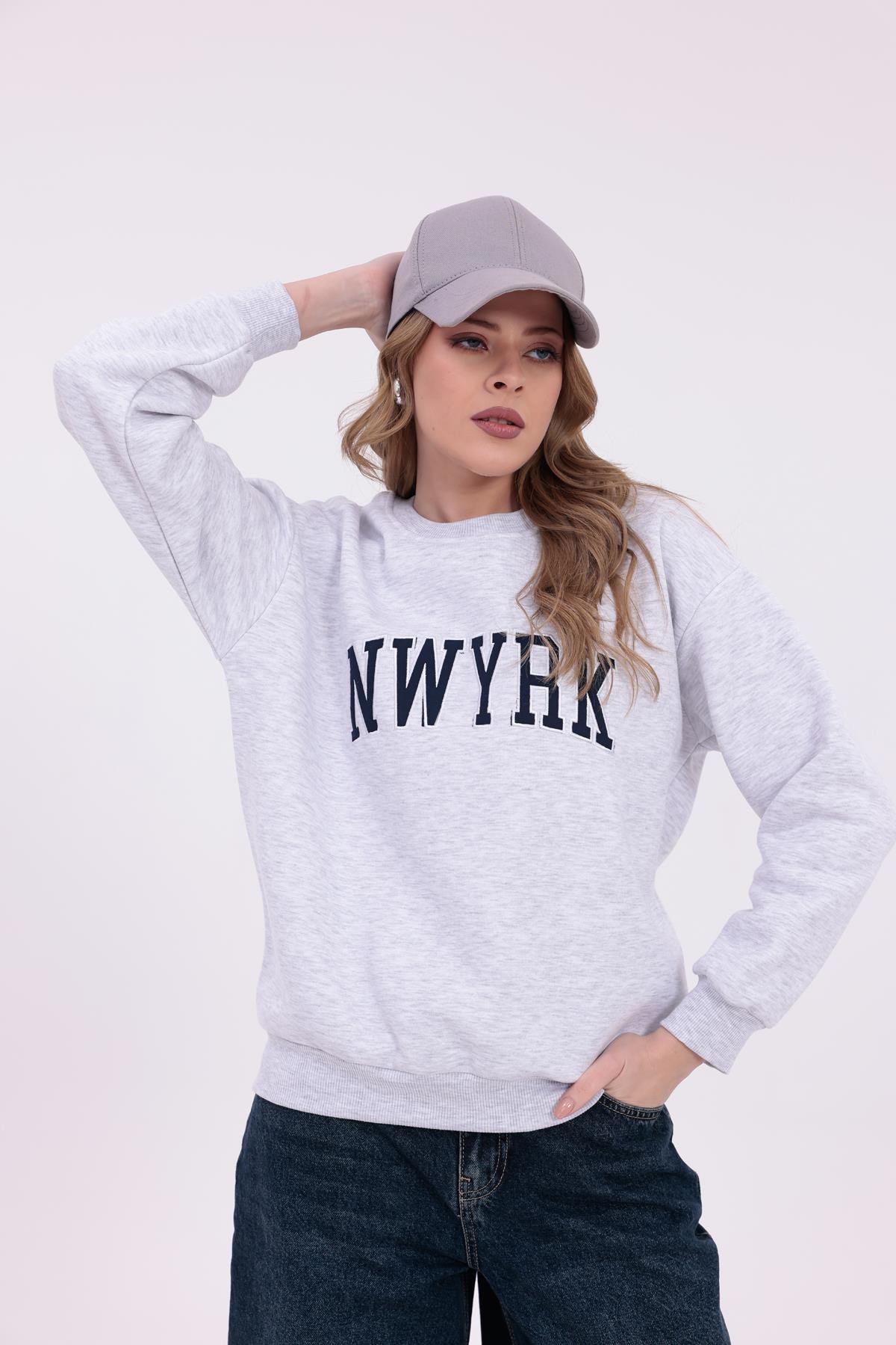 FİHA/2096-NWYRK NAKIŞLI OVERSIZE BİSİKLET YAKA SWEAT - KARMELANJ