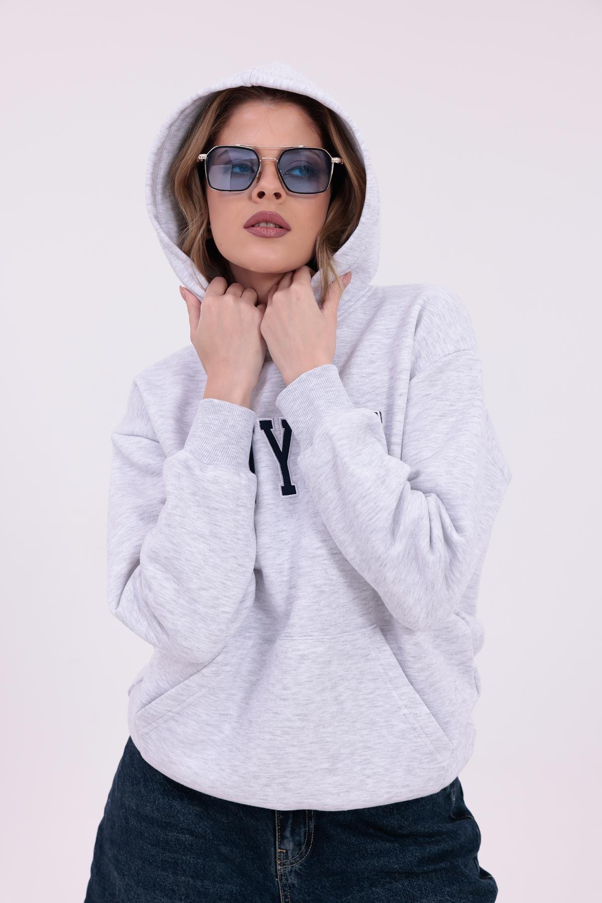 FİHA/2096-NWYRK NAKIŞLI OVERSIZE KAPSONLU SWEAT - KARMELANJ