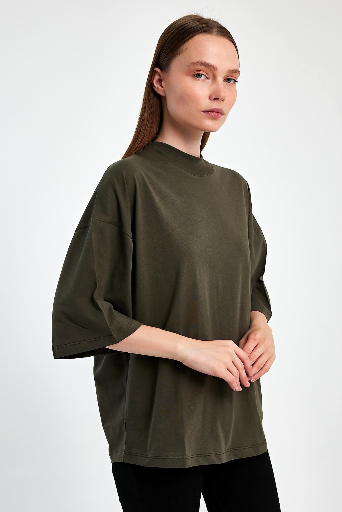 FİHA/3012-KADIN YARIM BALIKCI YAKA KISA KOL T-SHIRT - HAKİ