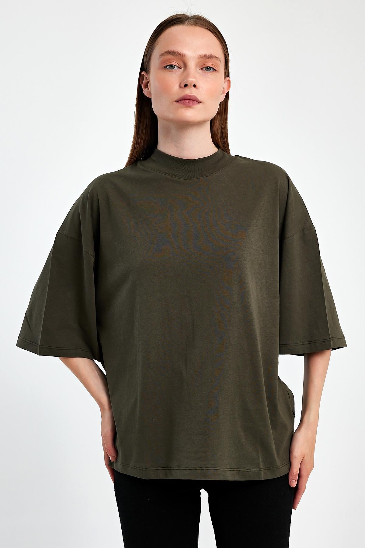 FİHA/3012-KADIN YARIM BALIKCI YAKA KISA KOL T-SHIRT - HAKİ
