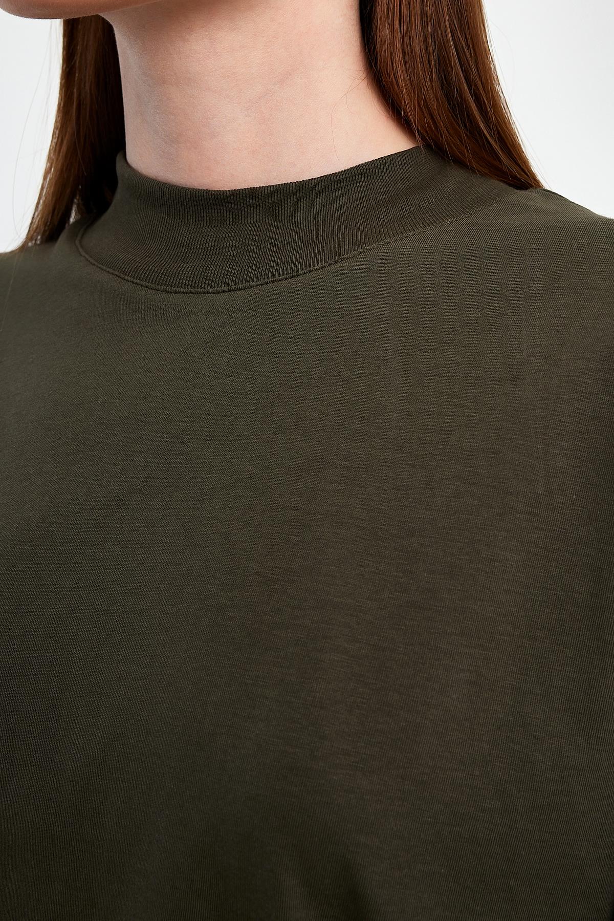 FİHA/3012-KADIN YARIM BALIKCI YAKA KISA KOL T-SHIRT - HAKİ