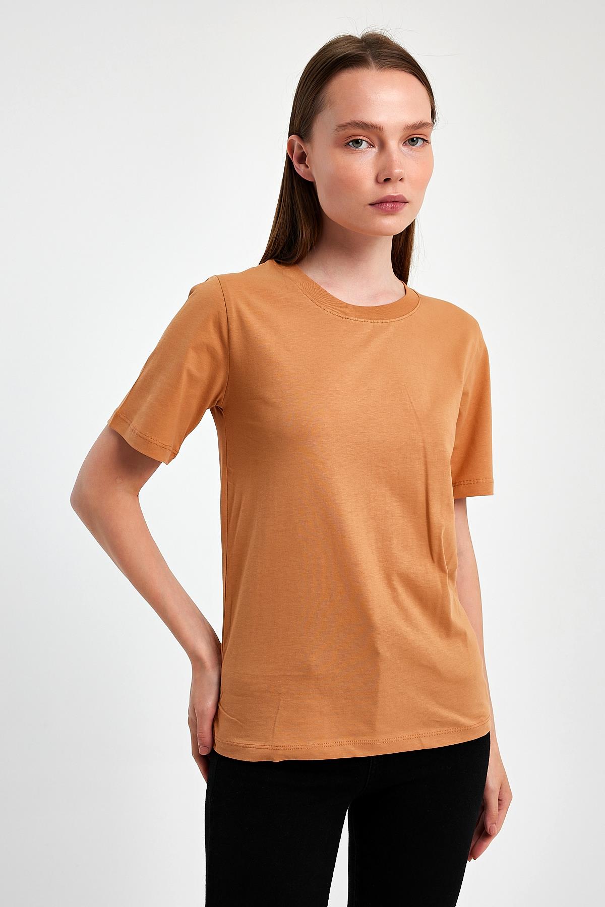 FİHA/3015-KADIN SIFIR YAKA T-SHIRT - MACCHİATO