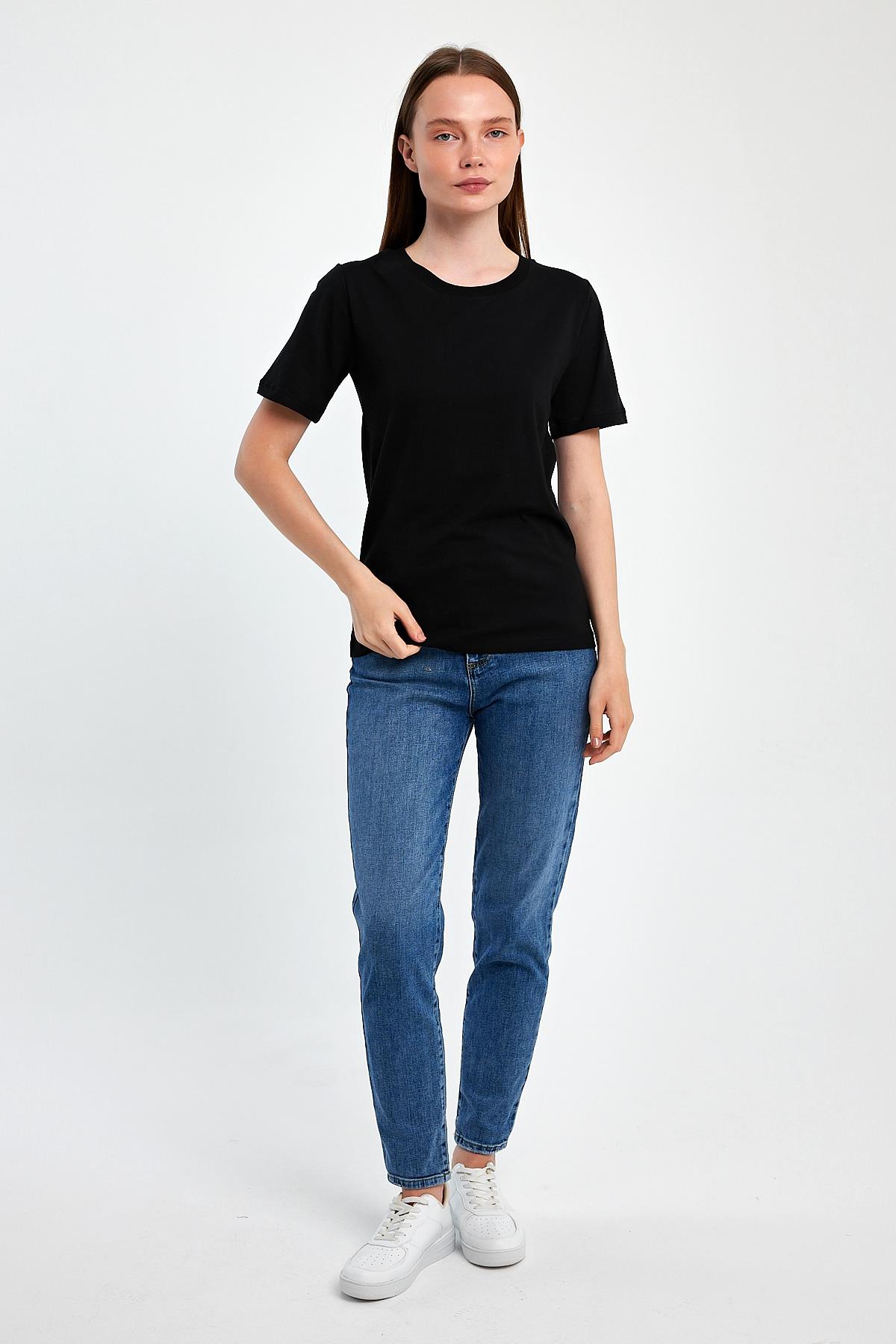 FİHA/3015-KADIN SIFIR YAKA T-SHIRT - SİYAH