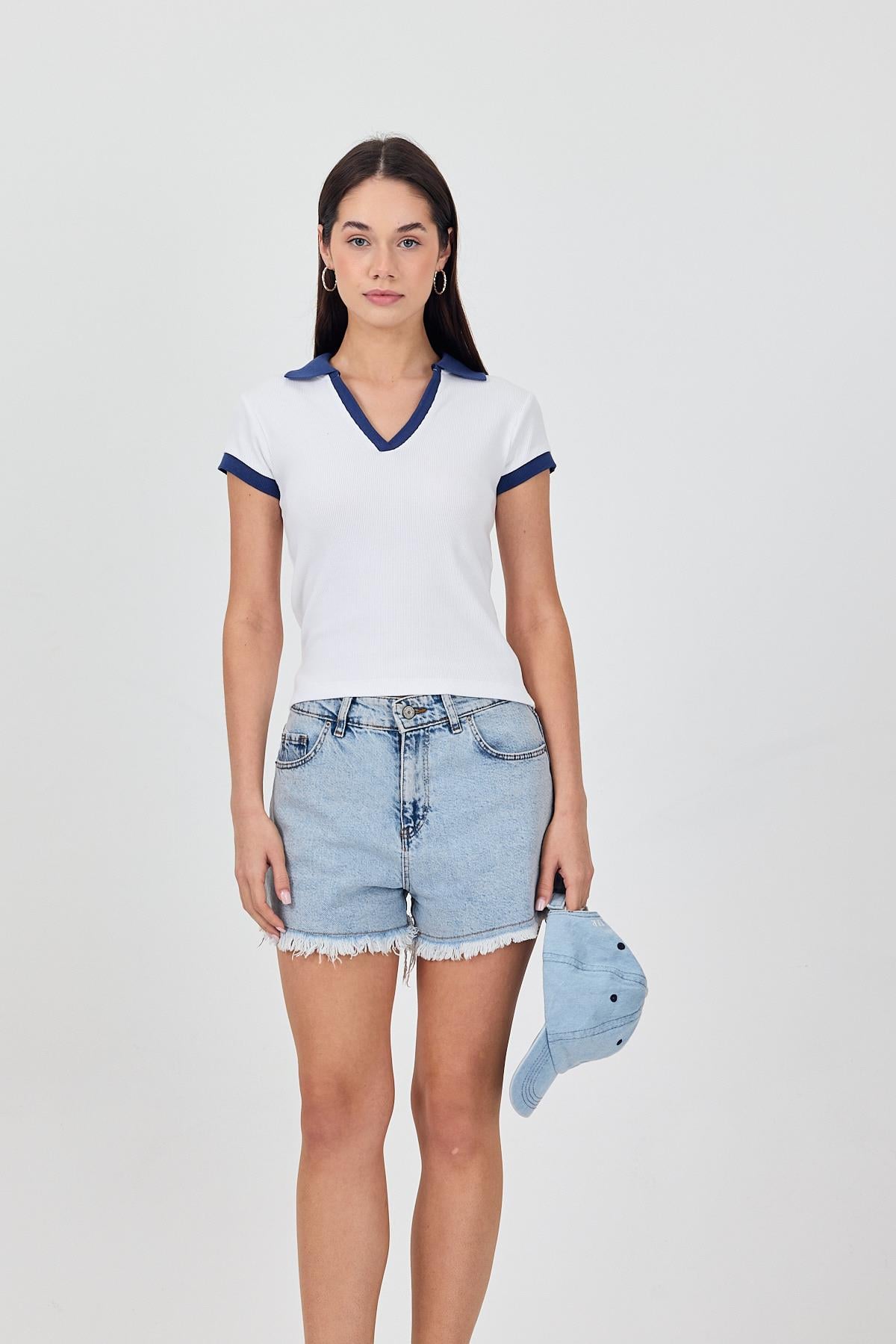 FİHA/3044-KADIN KAŞKORSE POLO YAKA TSHIRT - BEYAZ