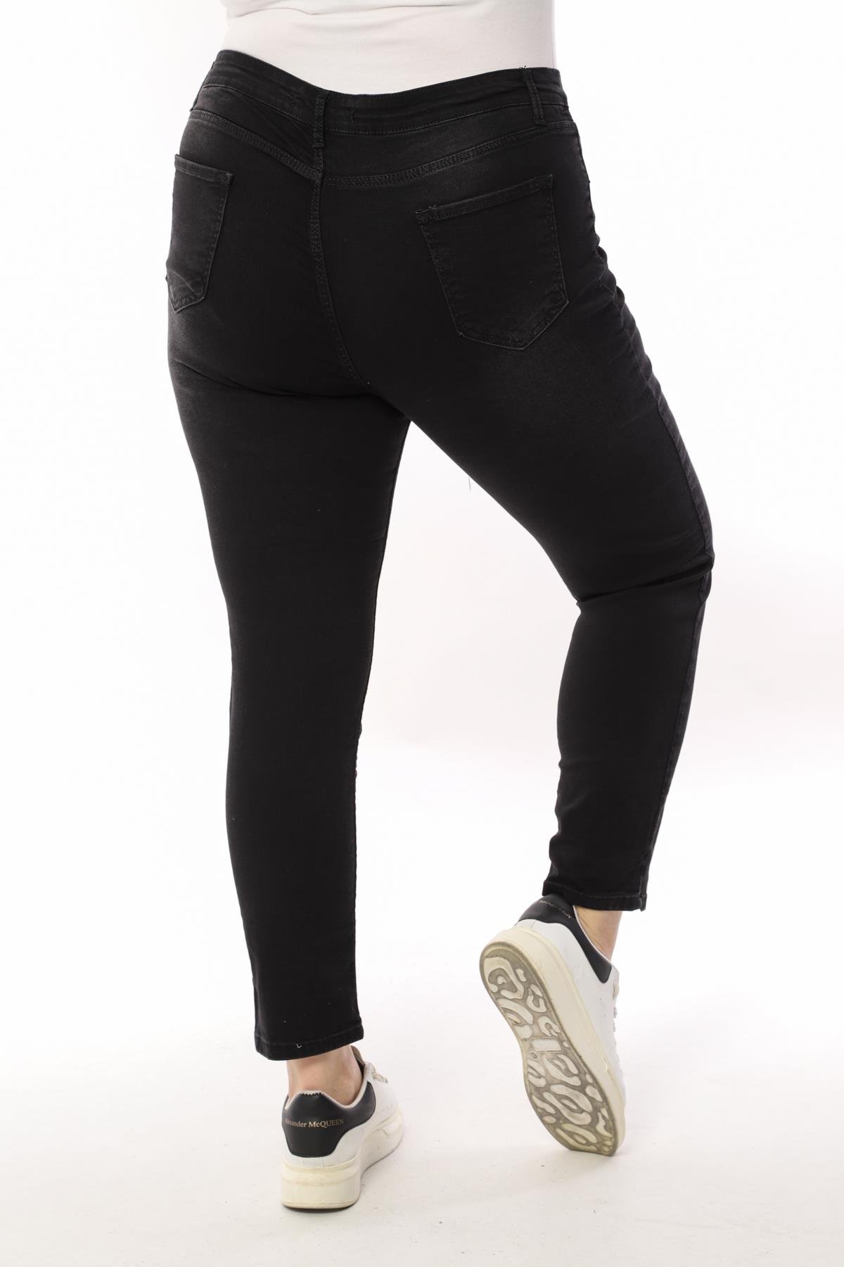 FİHA/4026-KADIN BATTAL TAŞLAMALI JEANS - SİYAH