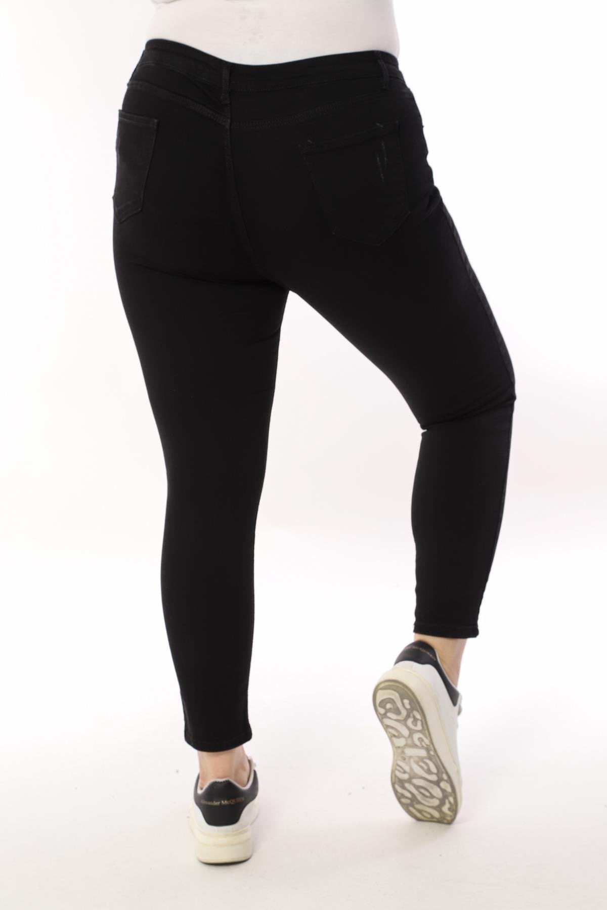 FİHA/4031-KADIN BATTAL TIRNAKLI TAŞLAMALI JEANS - SİYAH