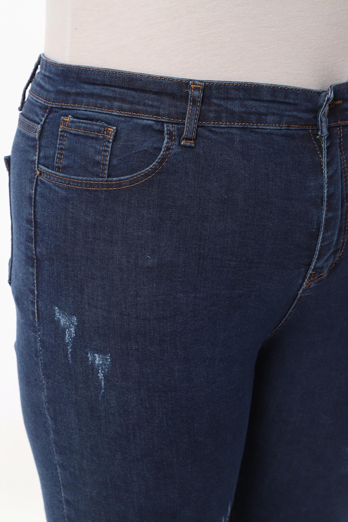 FİHA/4031-KADIN BATTAL TIRNAKLI TAŞLAMALI JEANS - KOYU MAVİ