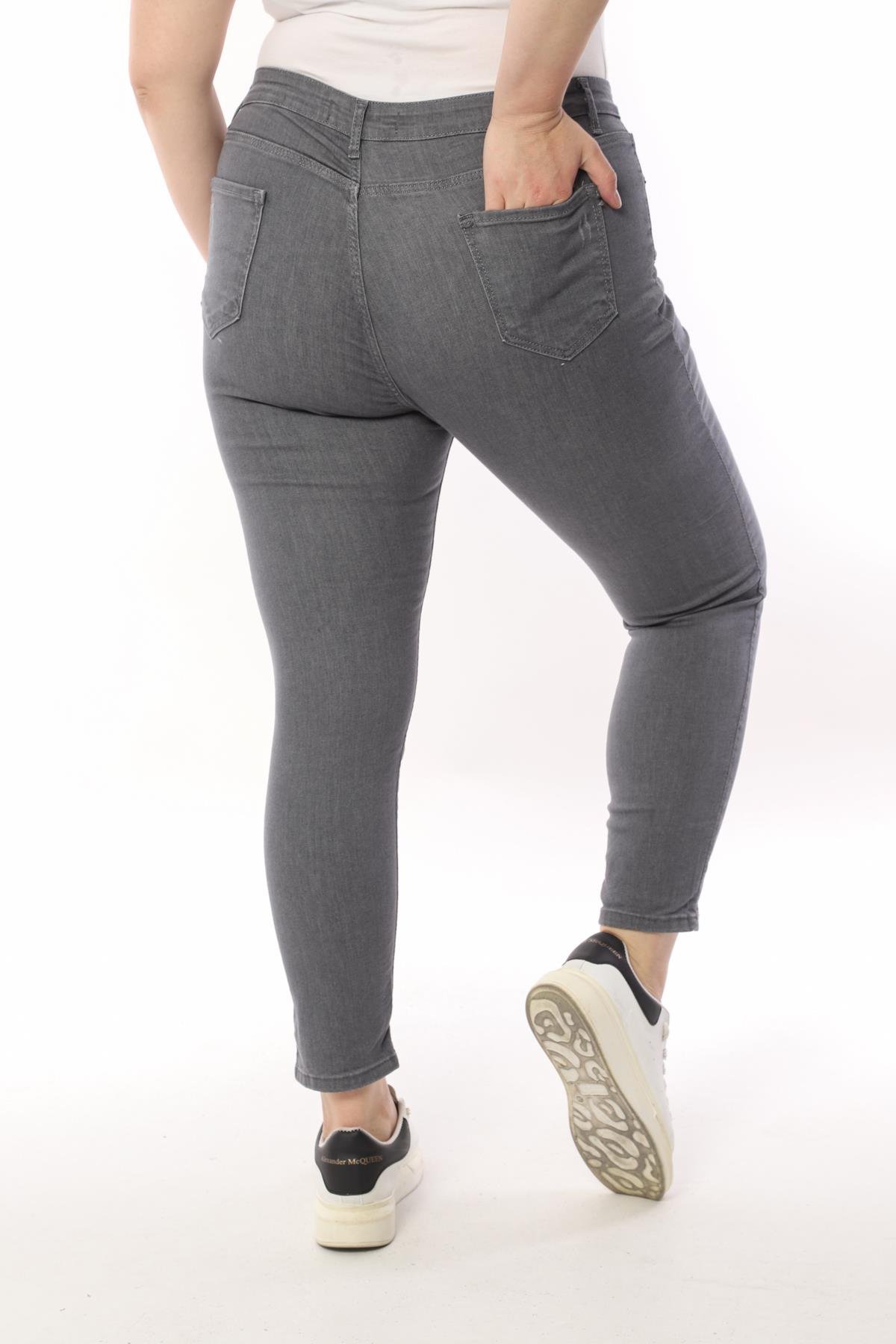 FİHA/4031-KADIN BATTAL TIRNAKLI TAŞLAMALI JEANS - GRİ