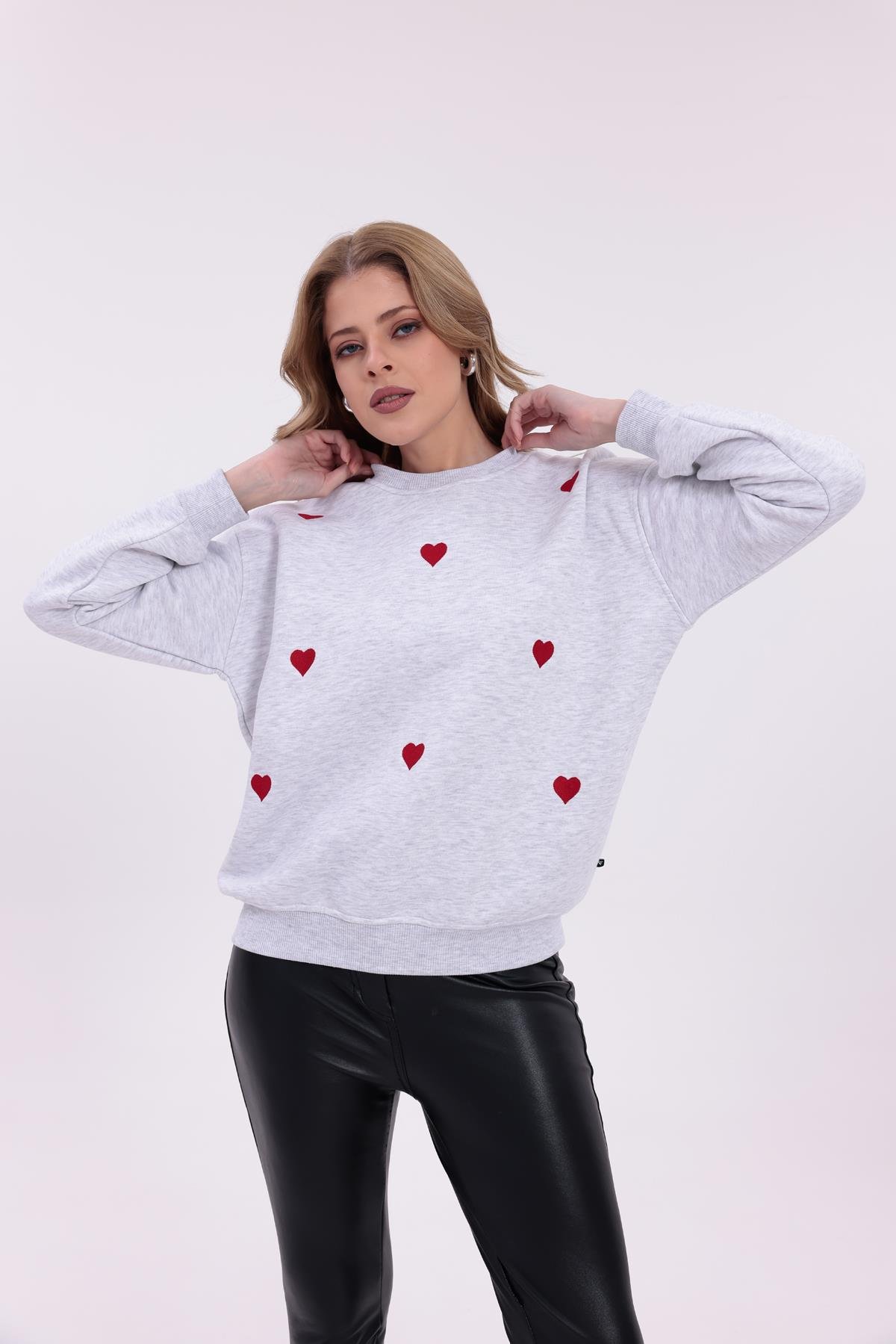 FİHA/5031-KADIN NAKIŞLI 3 İPLİK ŞARDONLU SWEAT - KARMELANJ